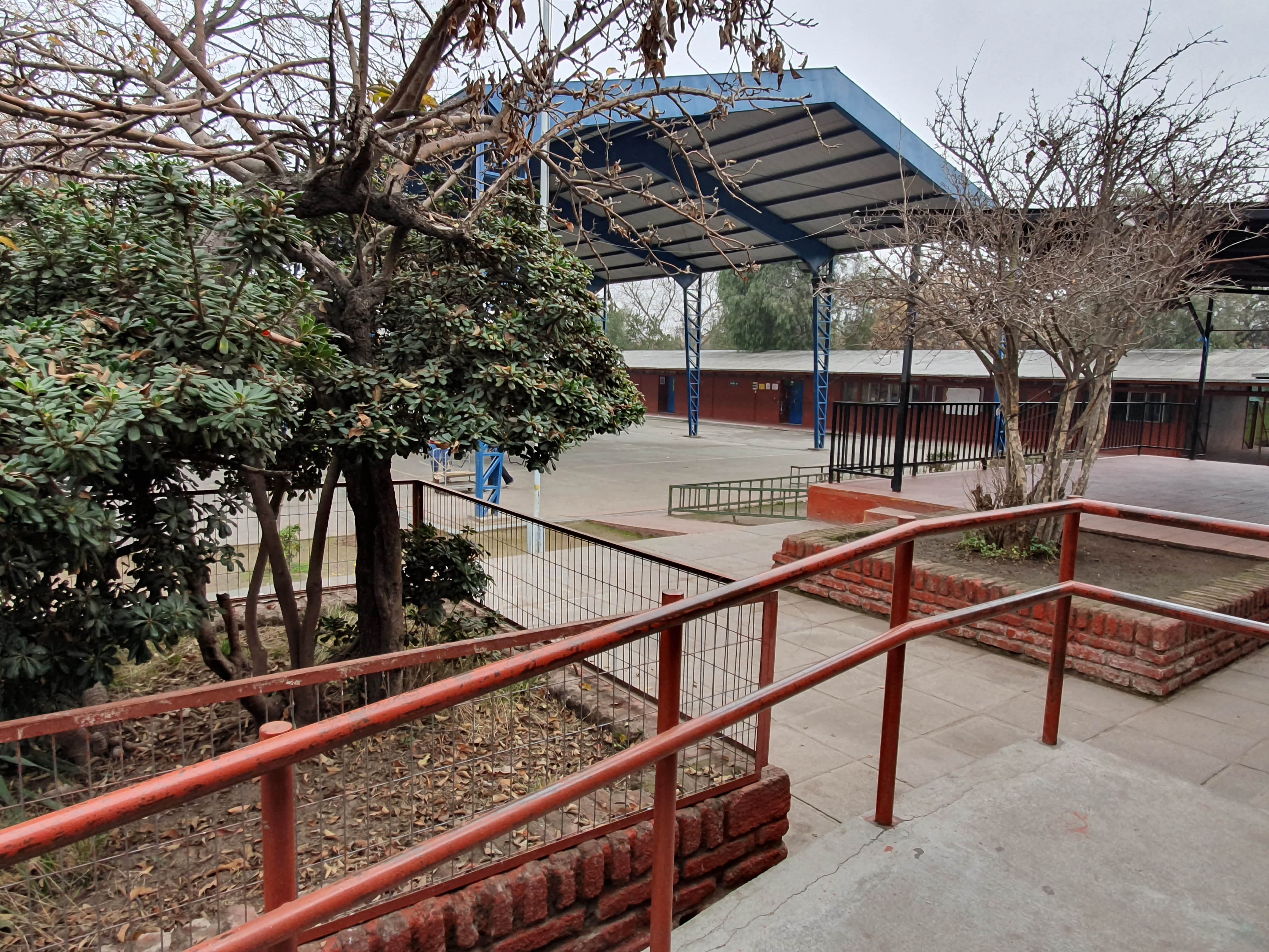 Escuela Poeta Vicente Huidobro