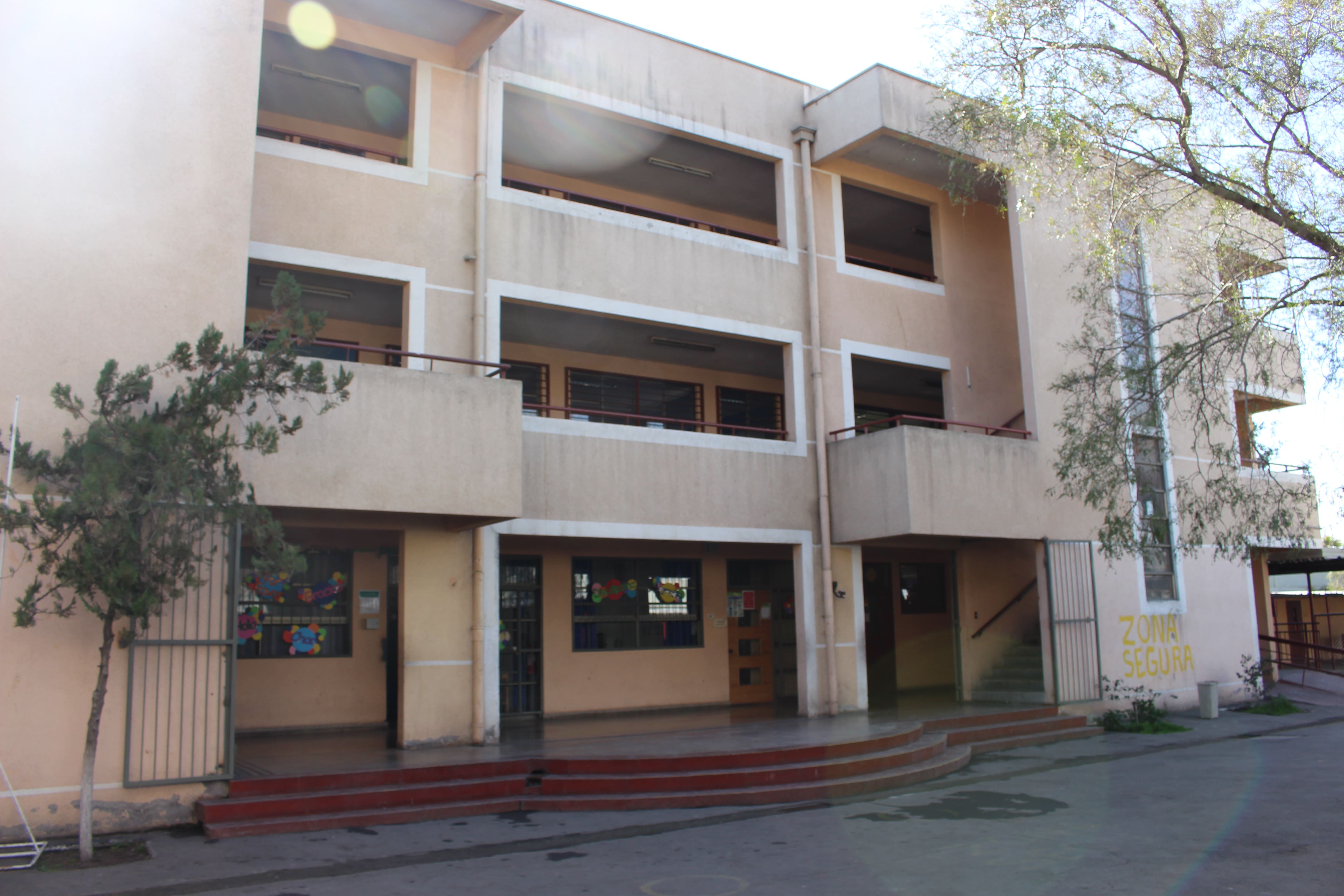 Escuela Ciudad Santo Domingo De Guzman