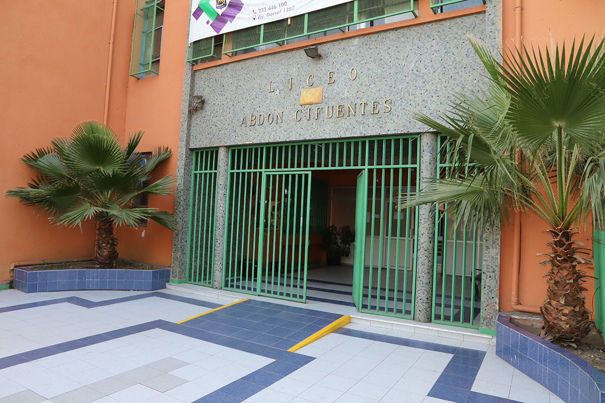 Liceo Poliv. Abdon Cifuentes