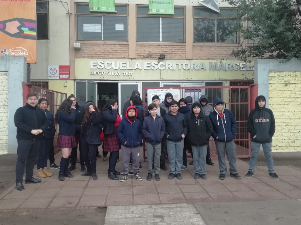 Escuela Escritora Marcela Paz