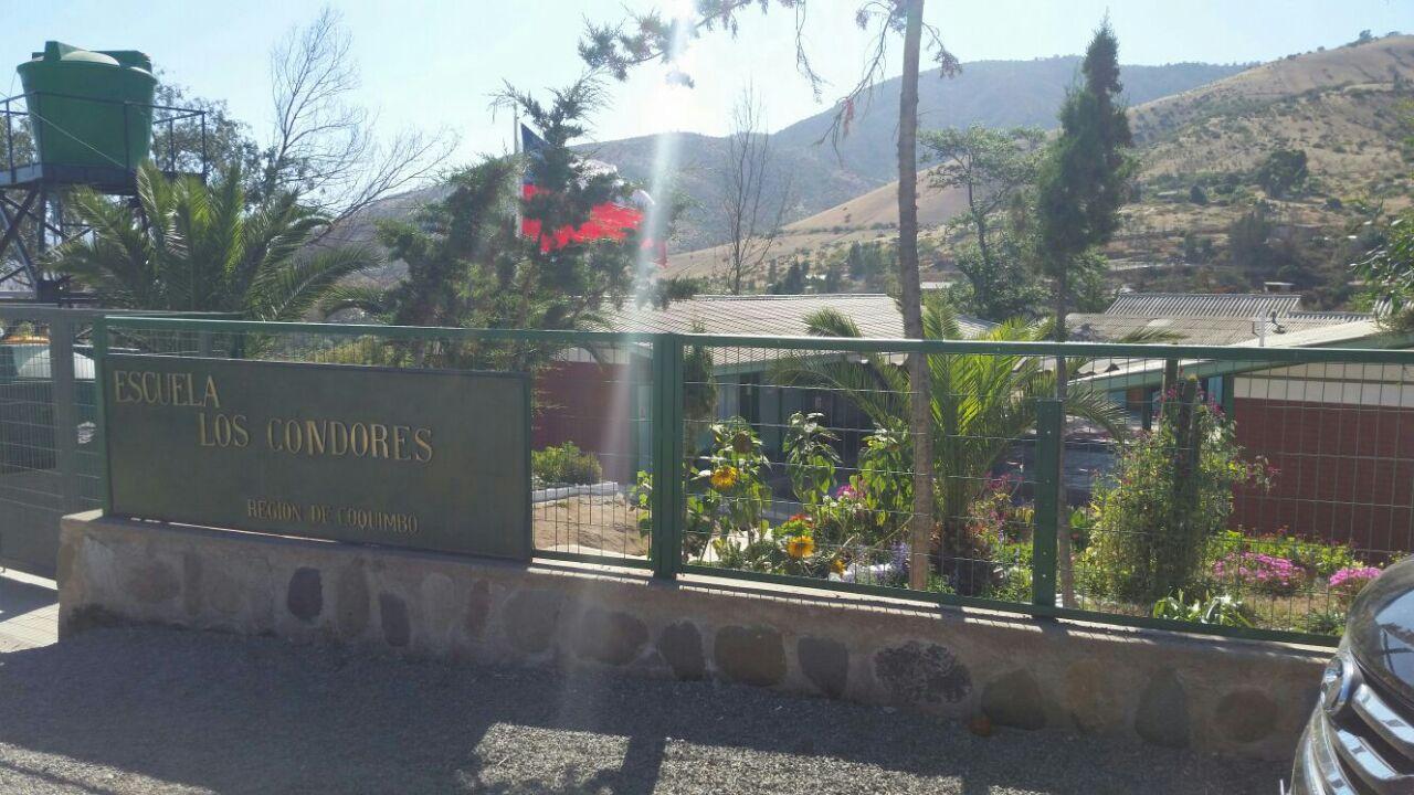 Escuela Basica Pablo Barriolhet