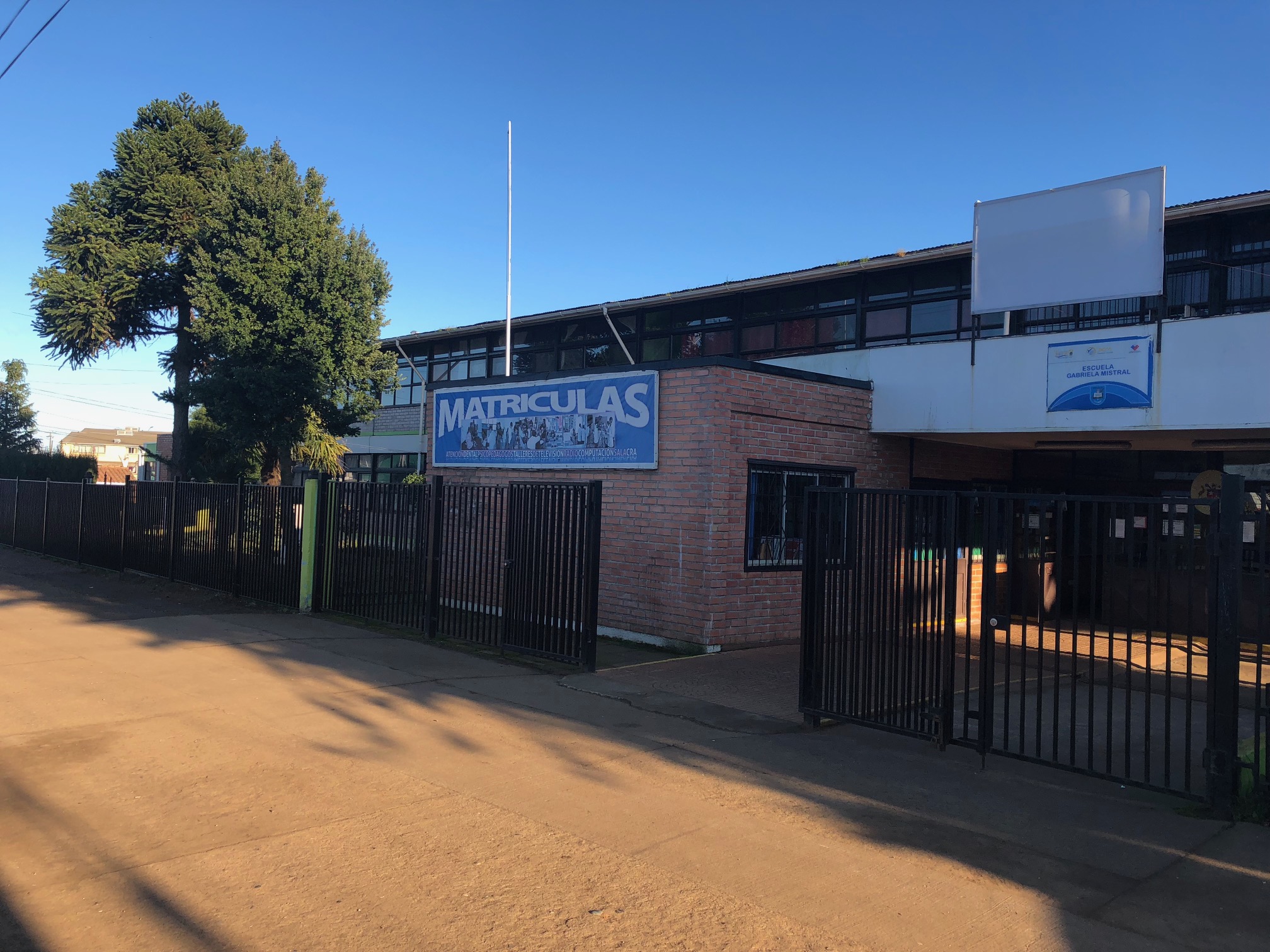 Escuela Gabriela Mistral