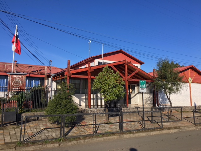 Escuela Puerta De La Cordillera