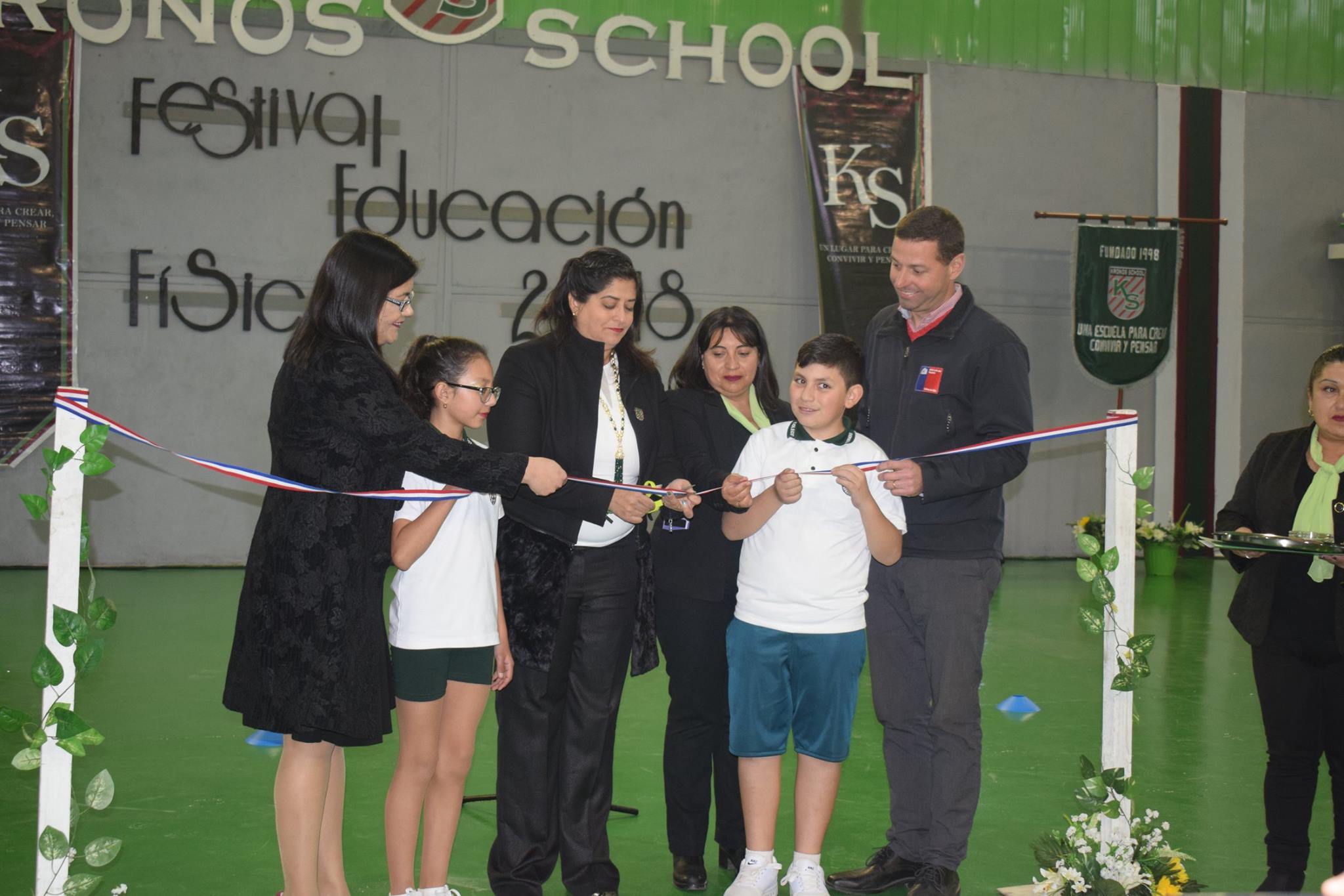 Esc. Basica Y Parv. Kronos School