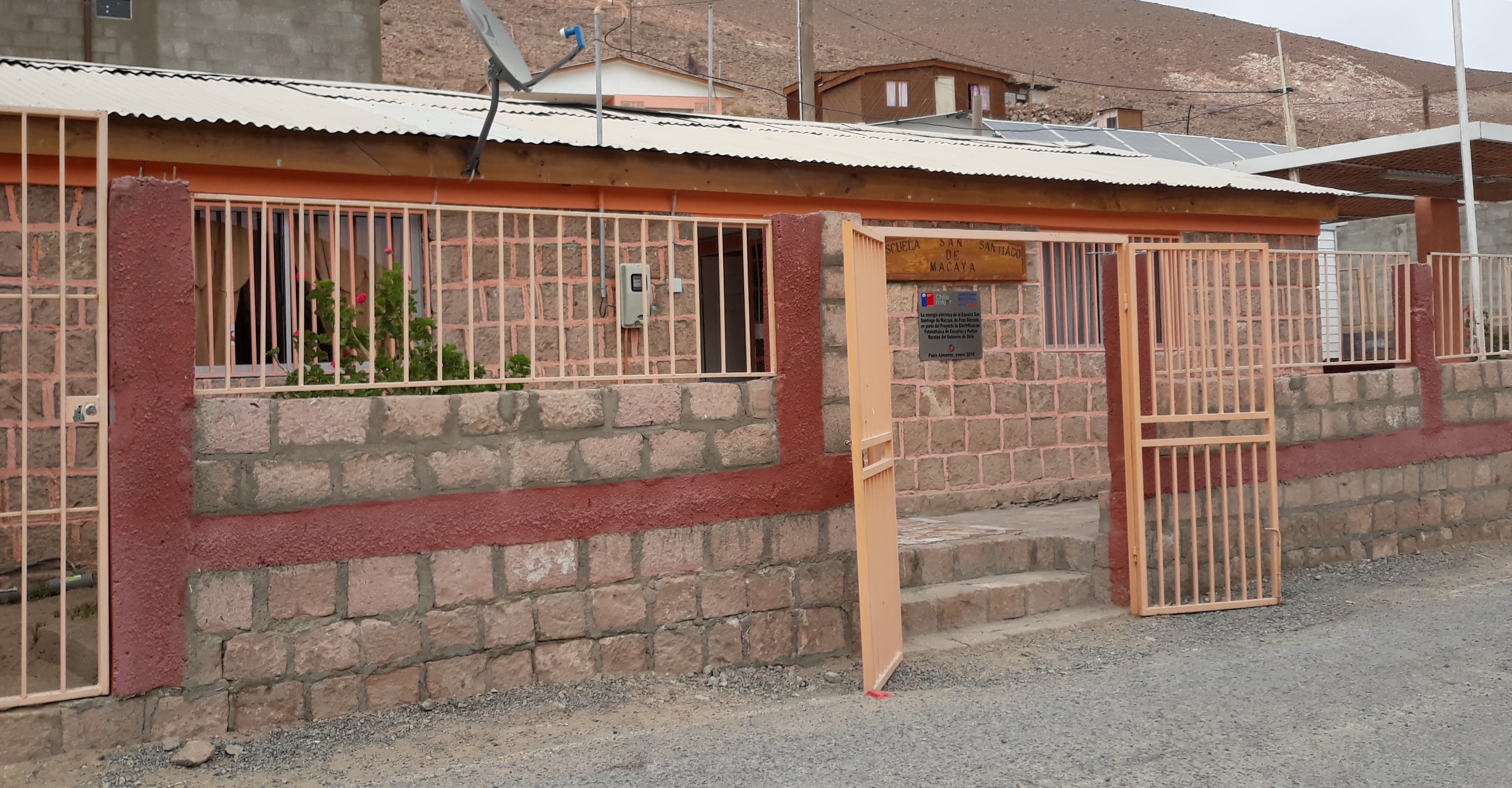 Escuela San Santiago De Macaya