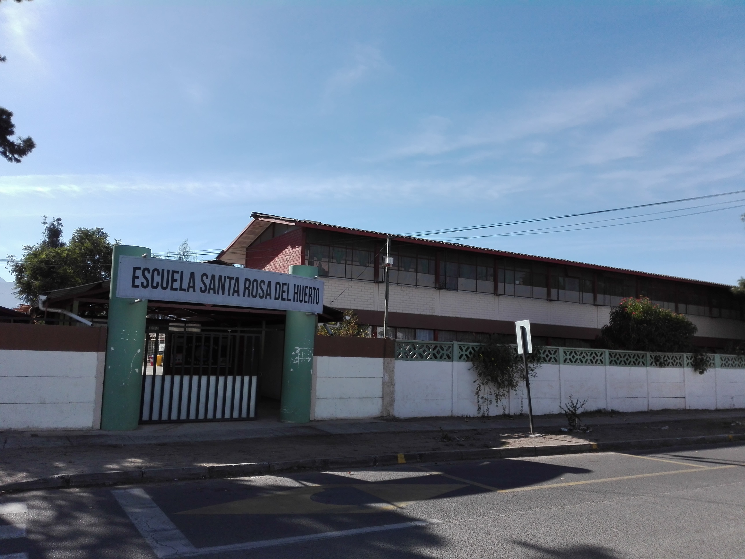 Escuela Basica Santa Rosa Del Huerto