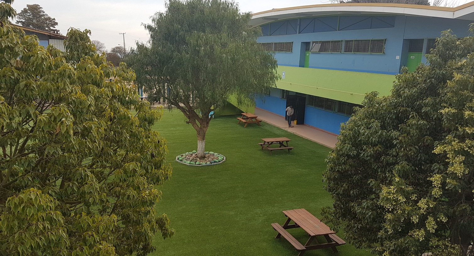 Escuela Arturo Prat Chacon