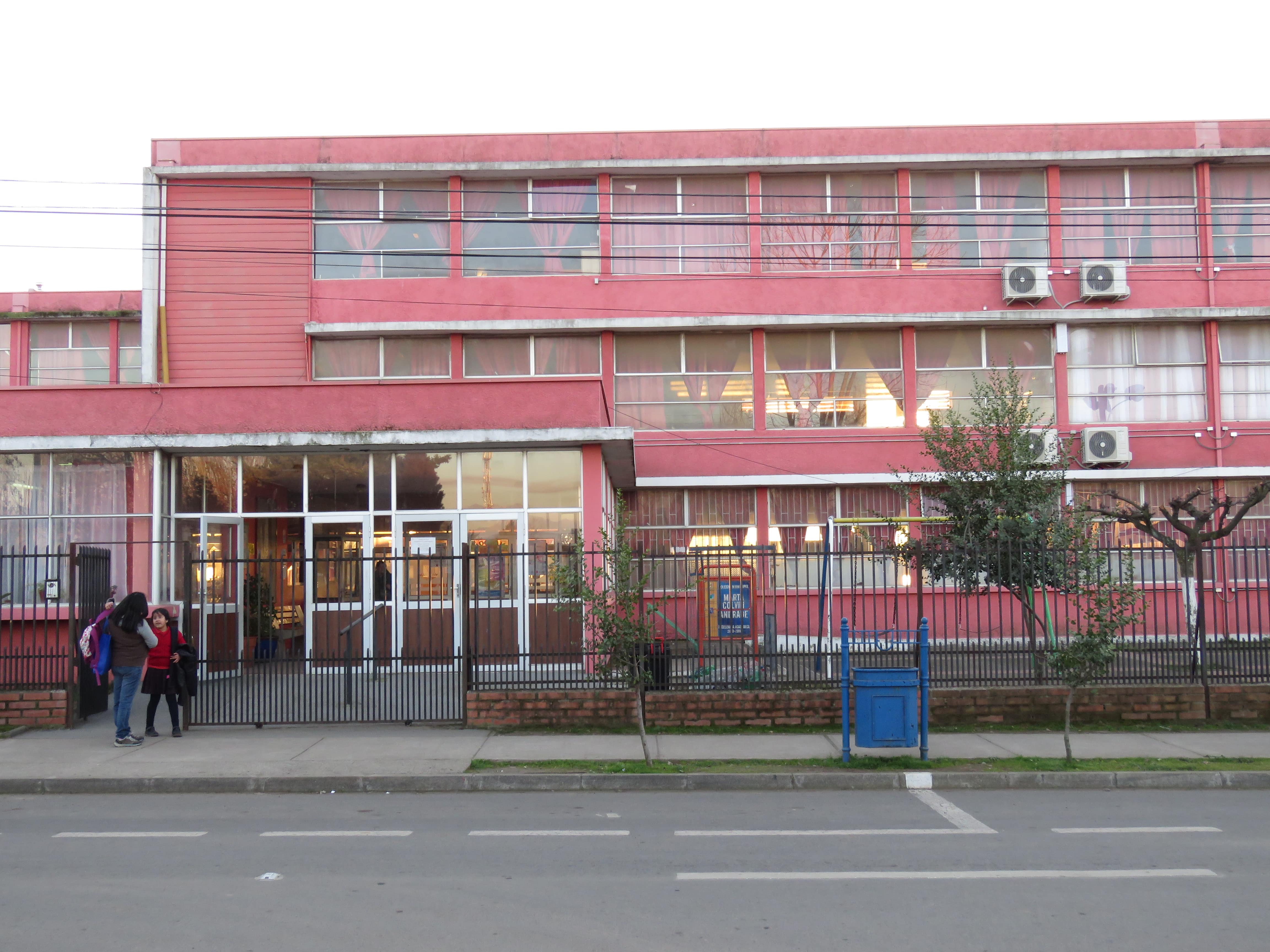 Escuela Marta Colvin Andrade