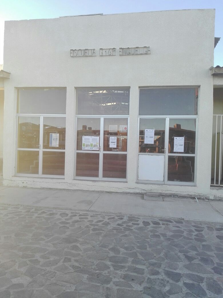 Escuela Basica Enquelga