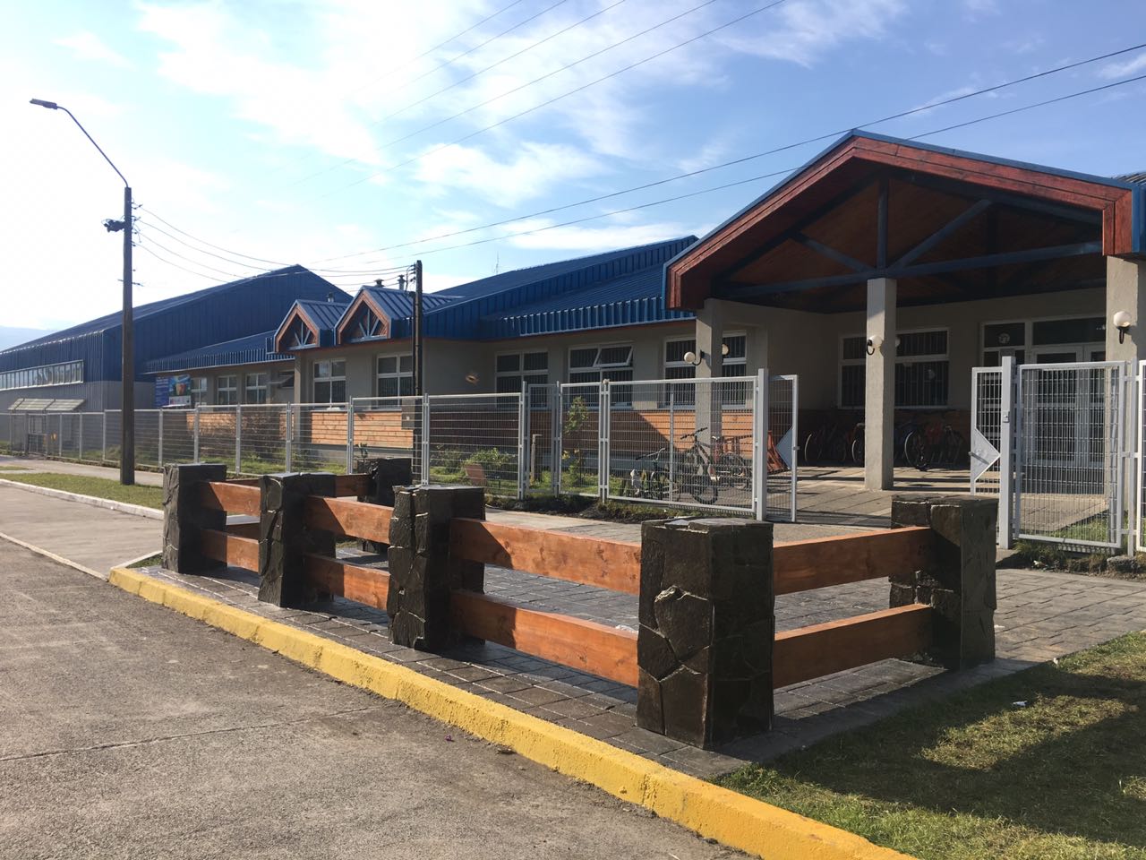 Escuela Basica Volcan Llaima