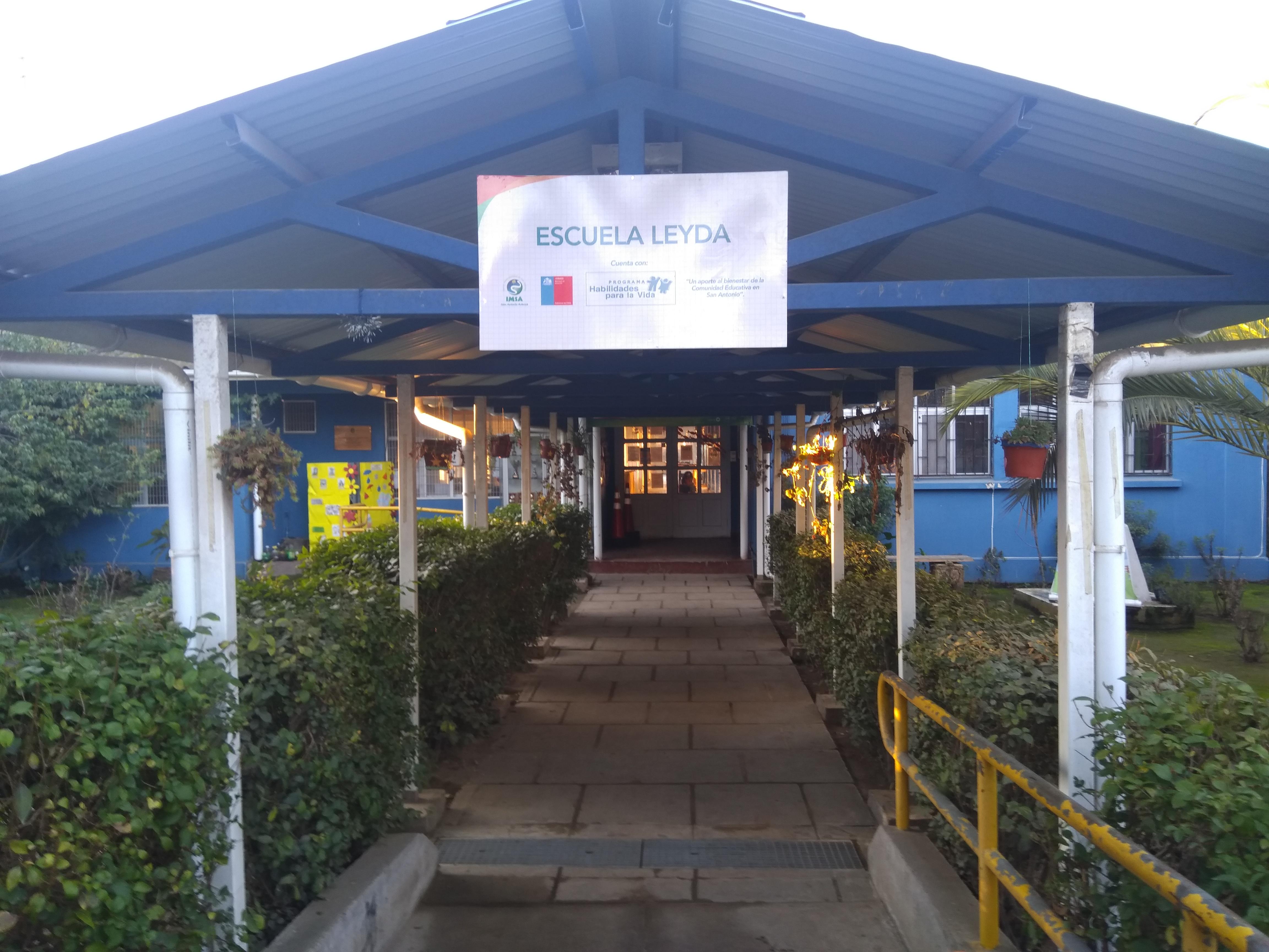 Escuela Basica Leyda