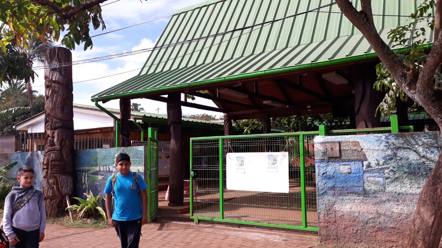 Colegio Basico Lorenzo Baeza Vega