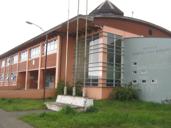Escuela Vicente Perez Rosales