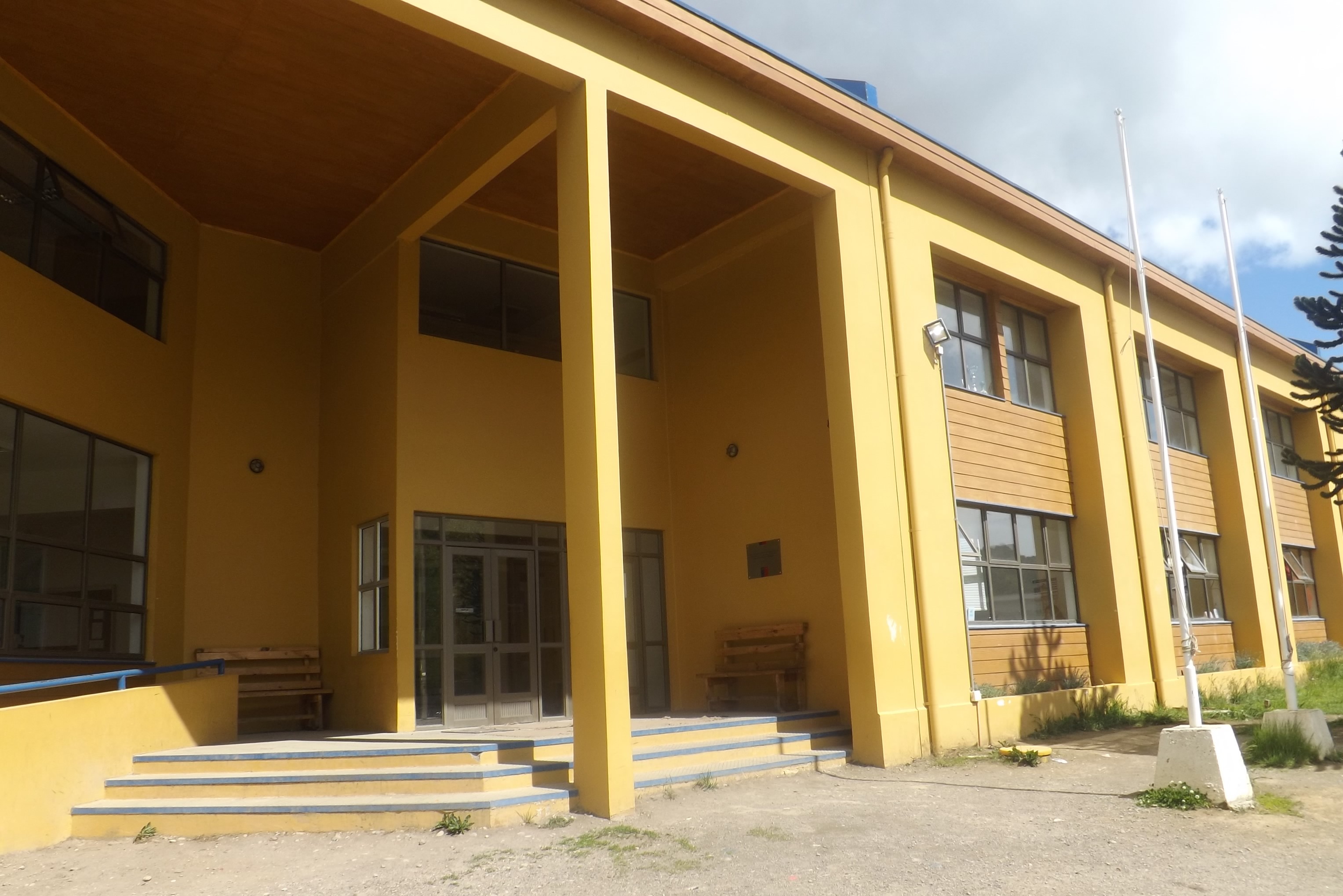 Liceo Bicentenario Altos Del Mackay