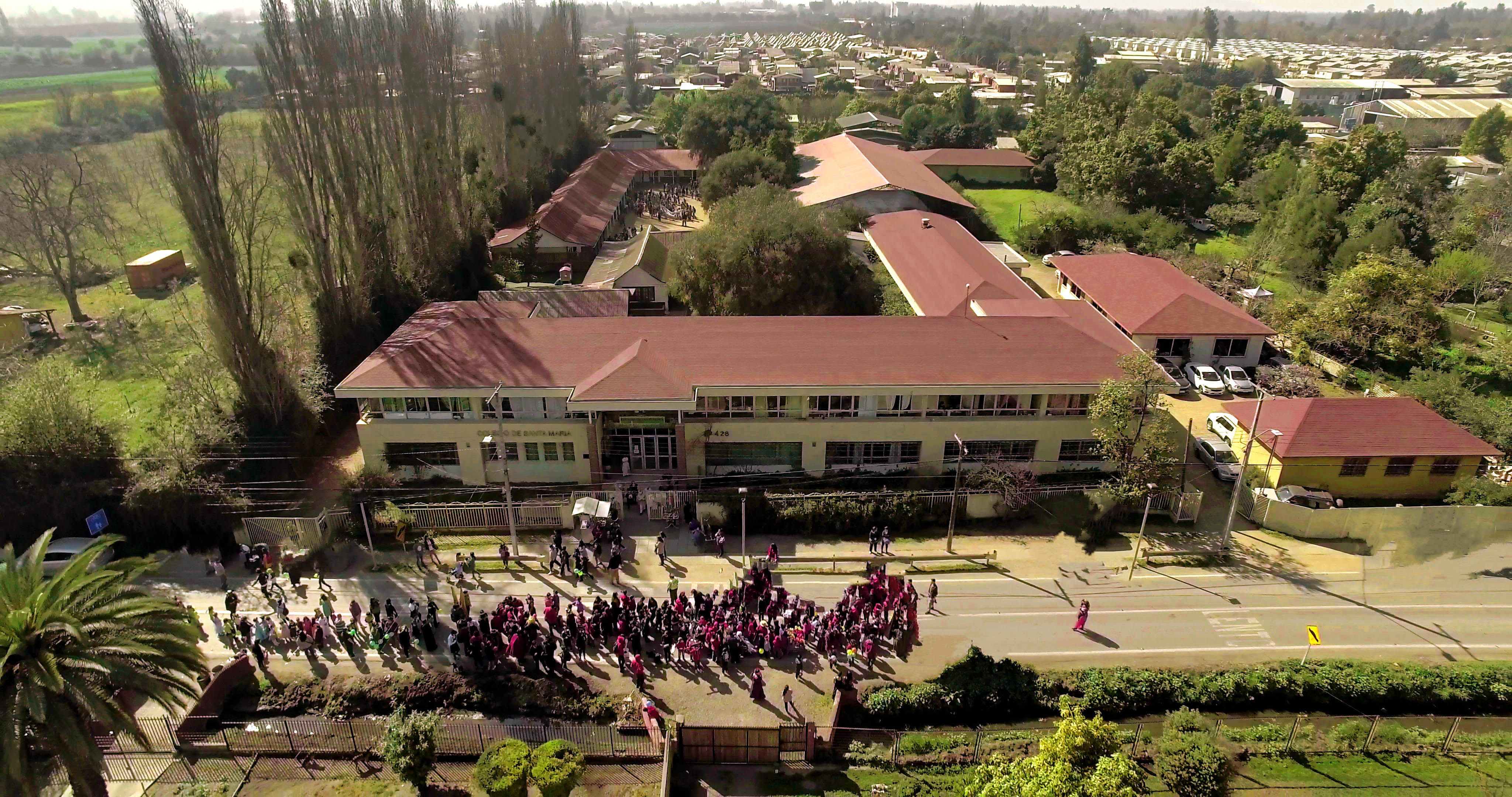 Colegio Bicentenario De Santa Maria De El Monte