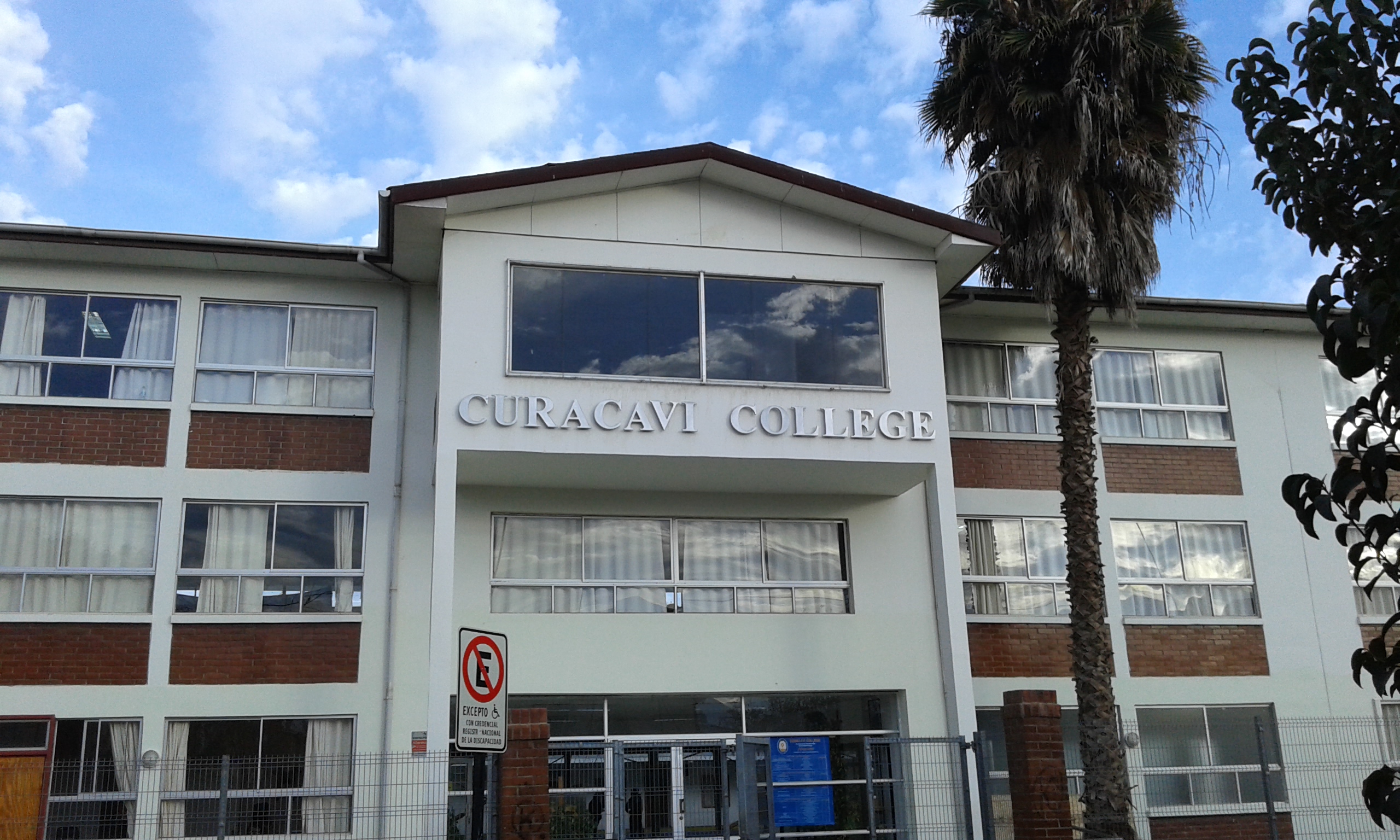 Escuela Part.  Curacavi College