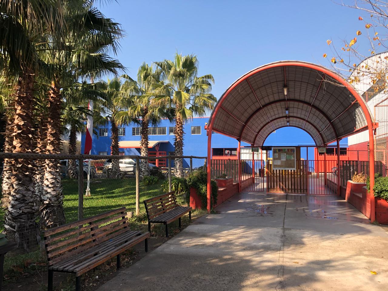 Escuela Bas. Amankay De Lampa
