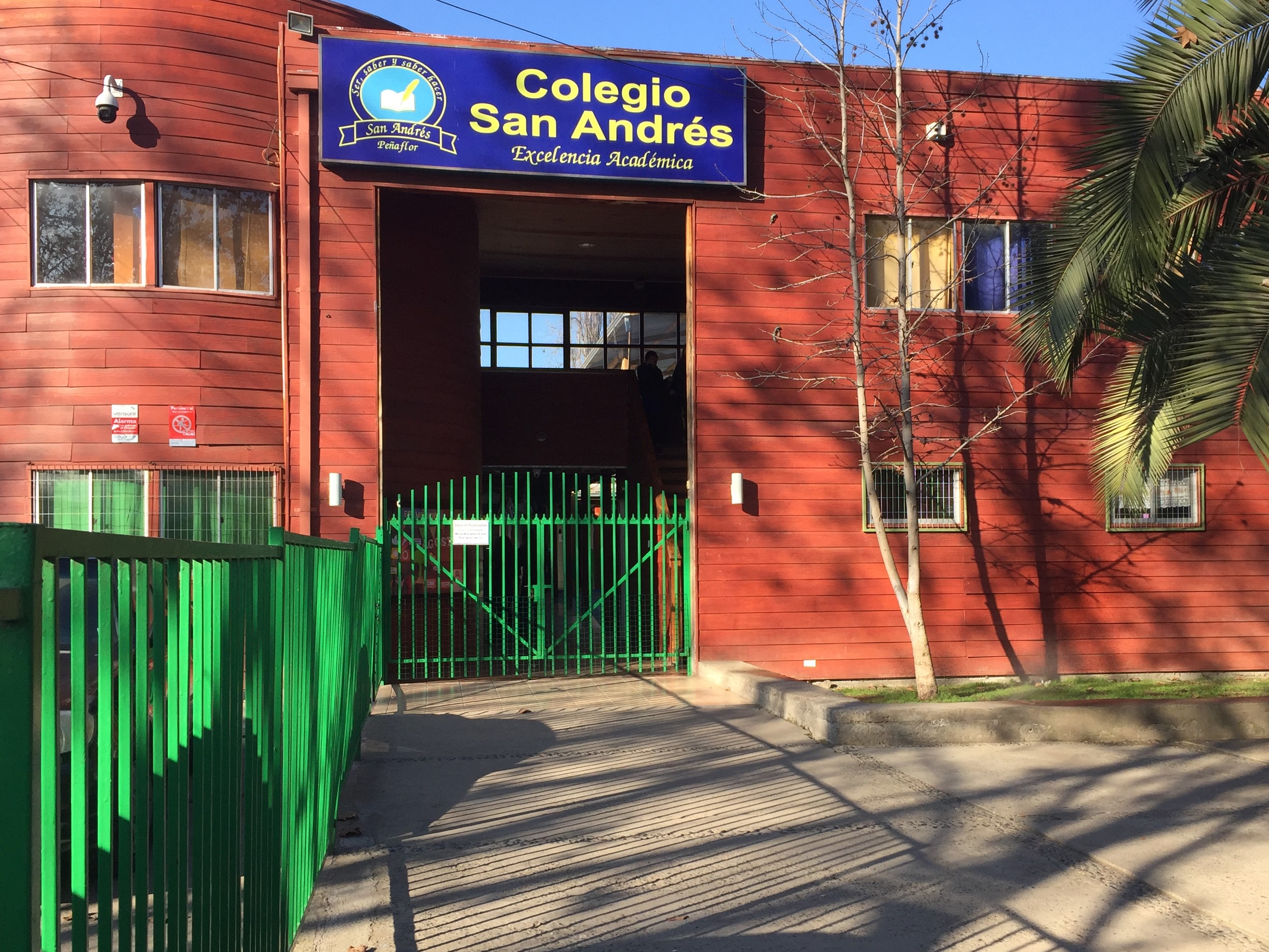 Esc. Bas. Y Esp. San Andres De Penaflor