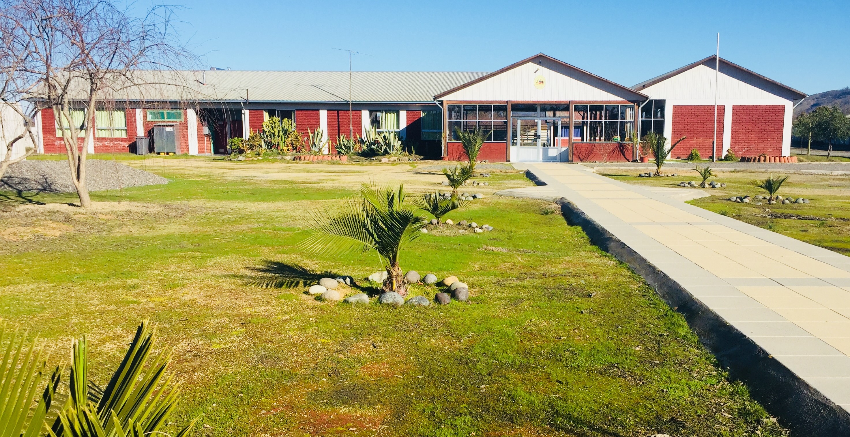 Escuela Municipal El Sauce