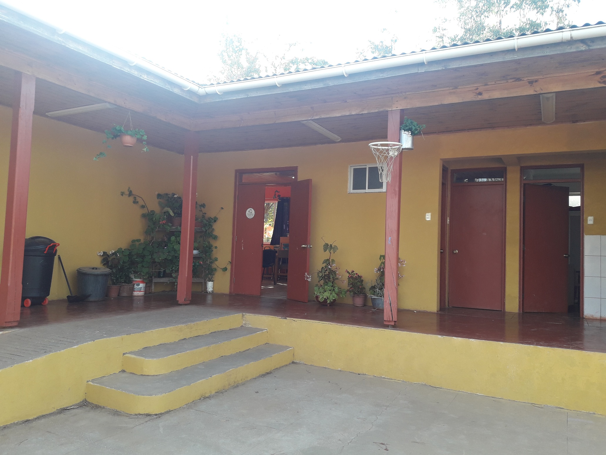 Escuela Luis Artemon Perez A.