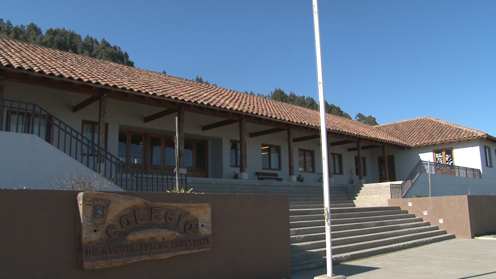 Colegio Dr. Manuel Aviles Inostroza