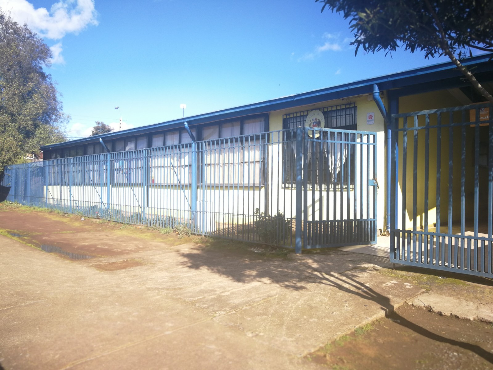 Escuela Arturo Prat Chacon