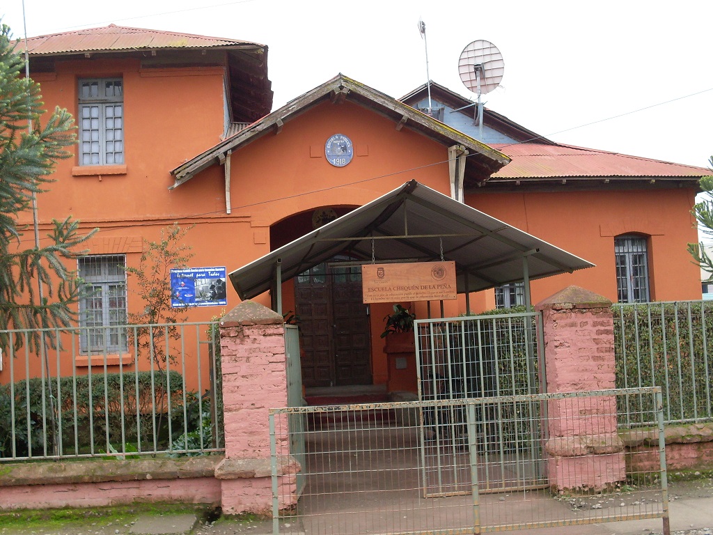 Escuela Chequen De La Pena