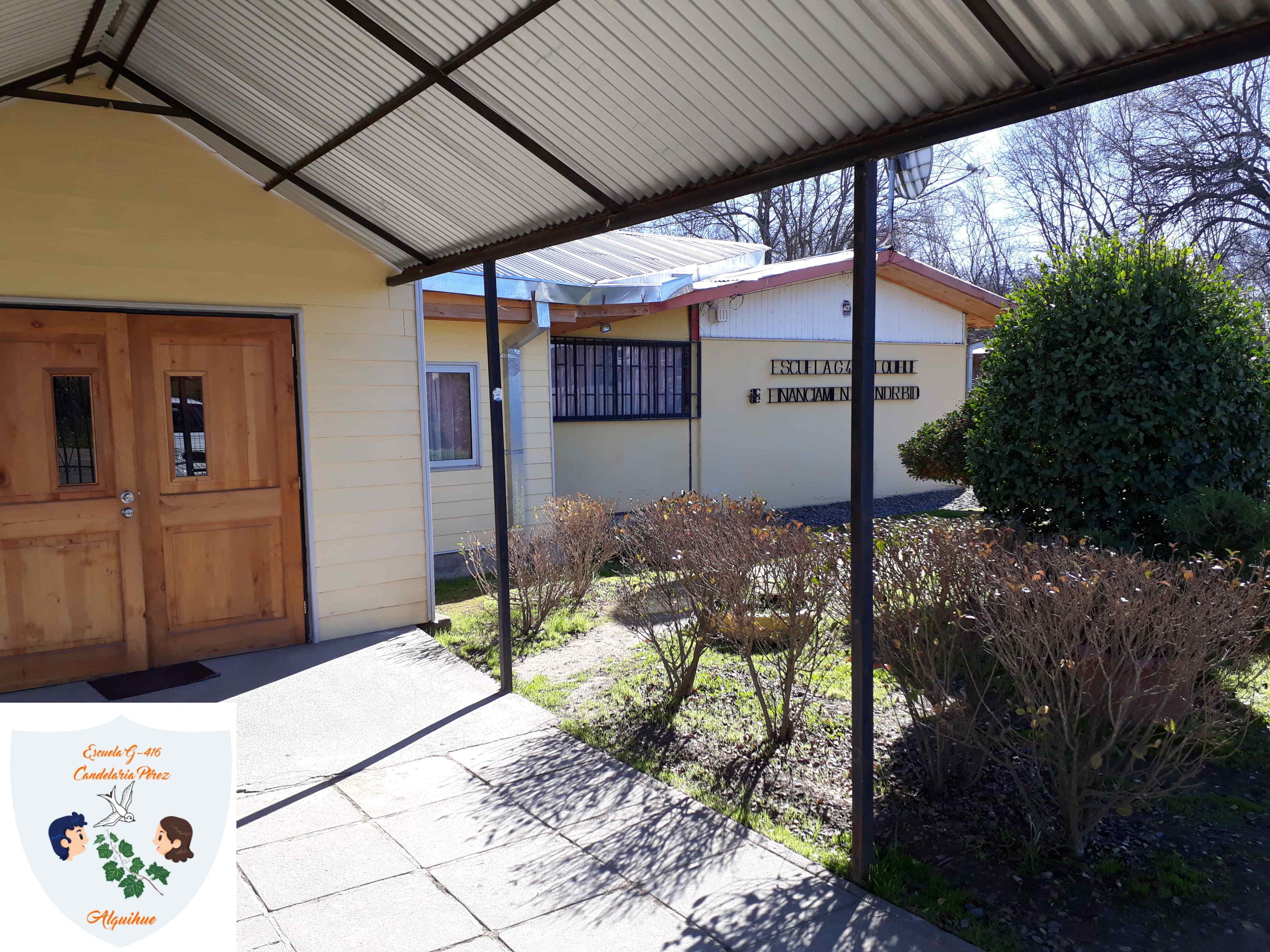 Escuela Candelaria Perez