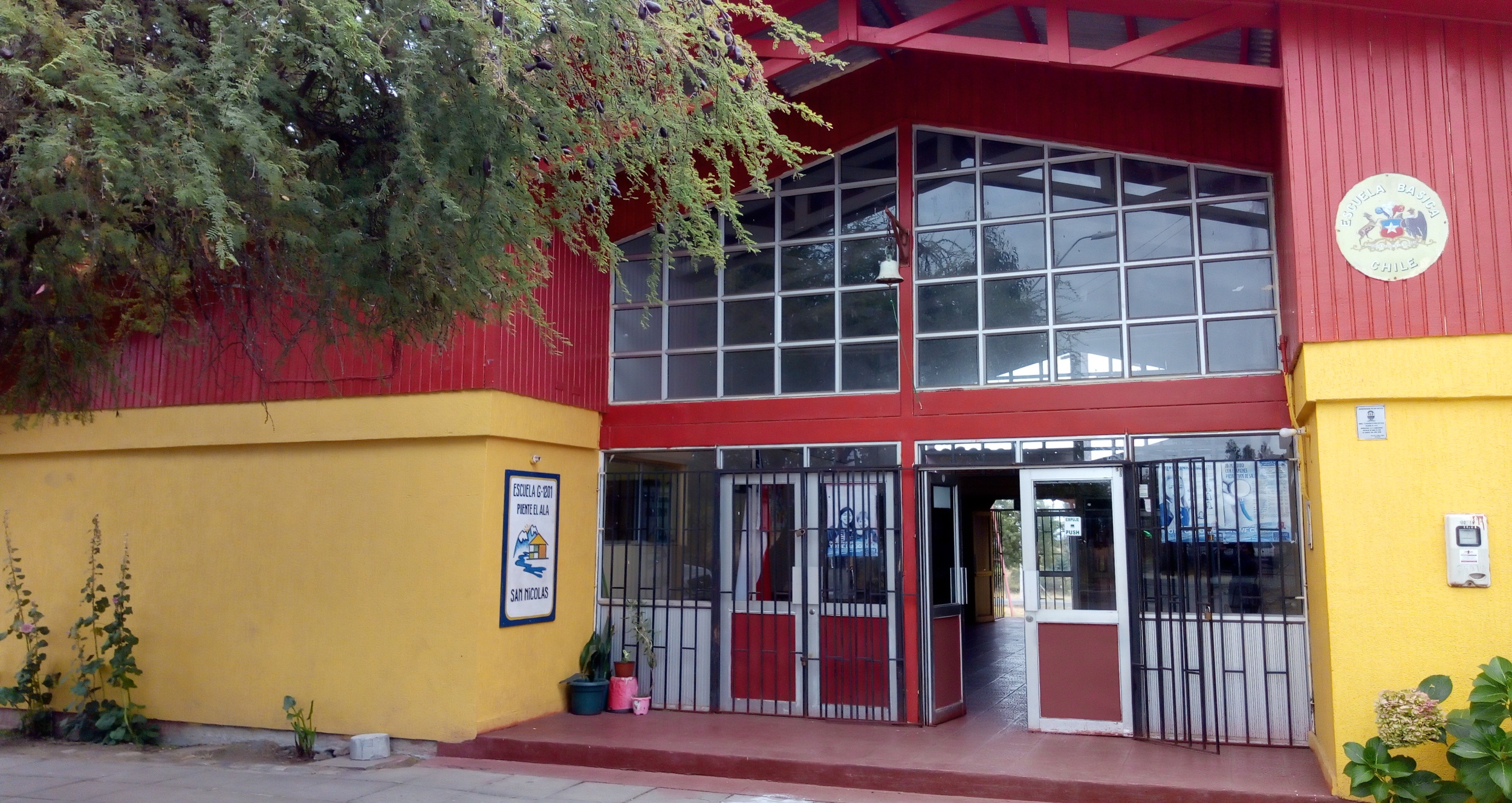 Escuela Basica Puente El Ala