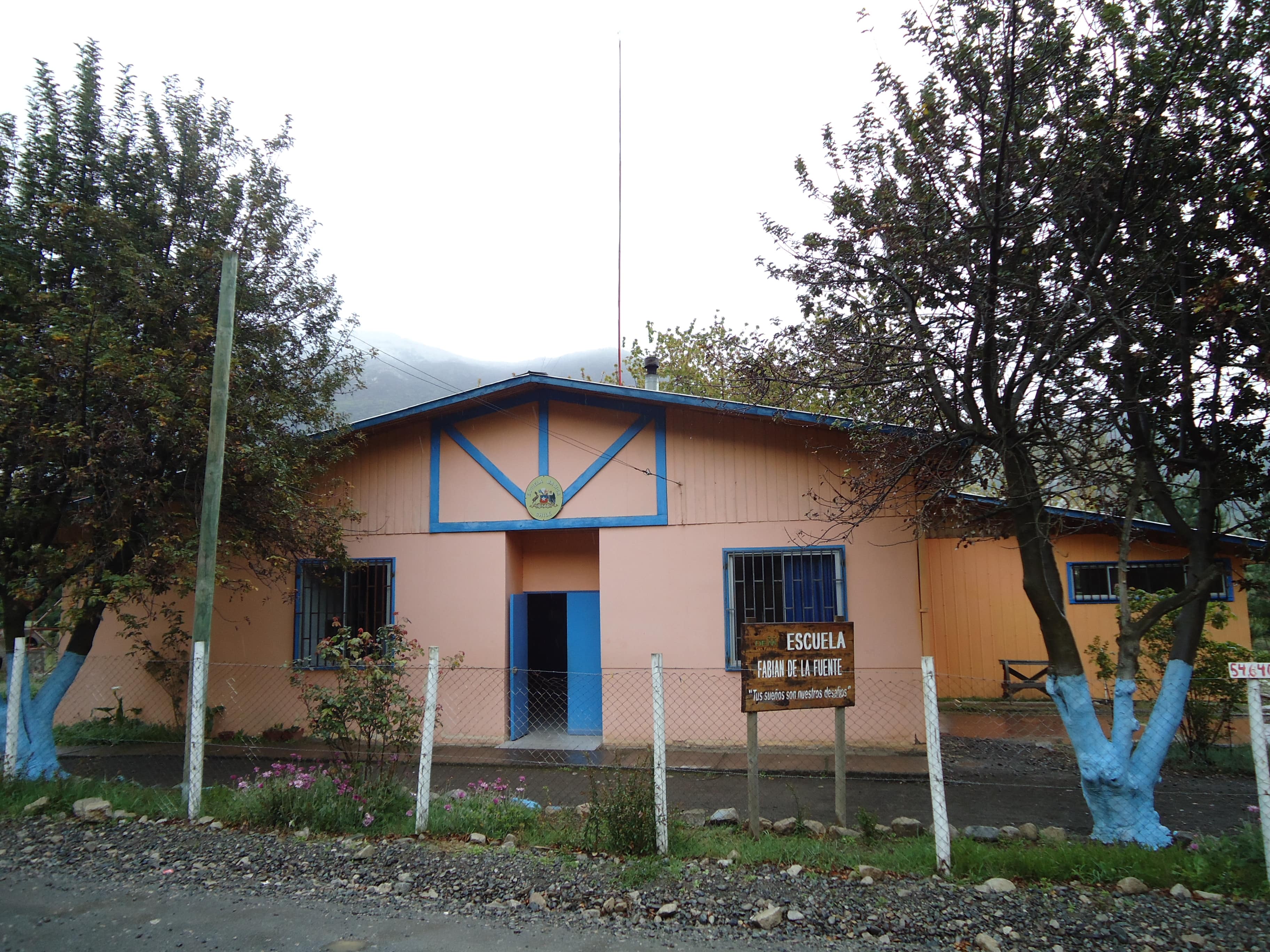 Escuela Basica Fabian De La Fuente