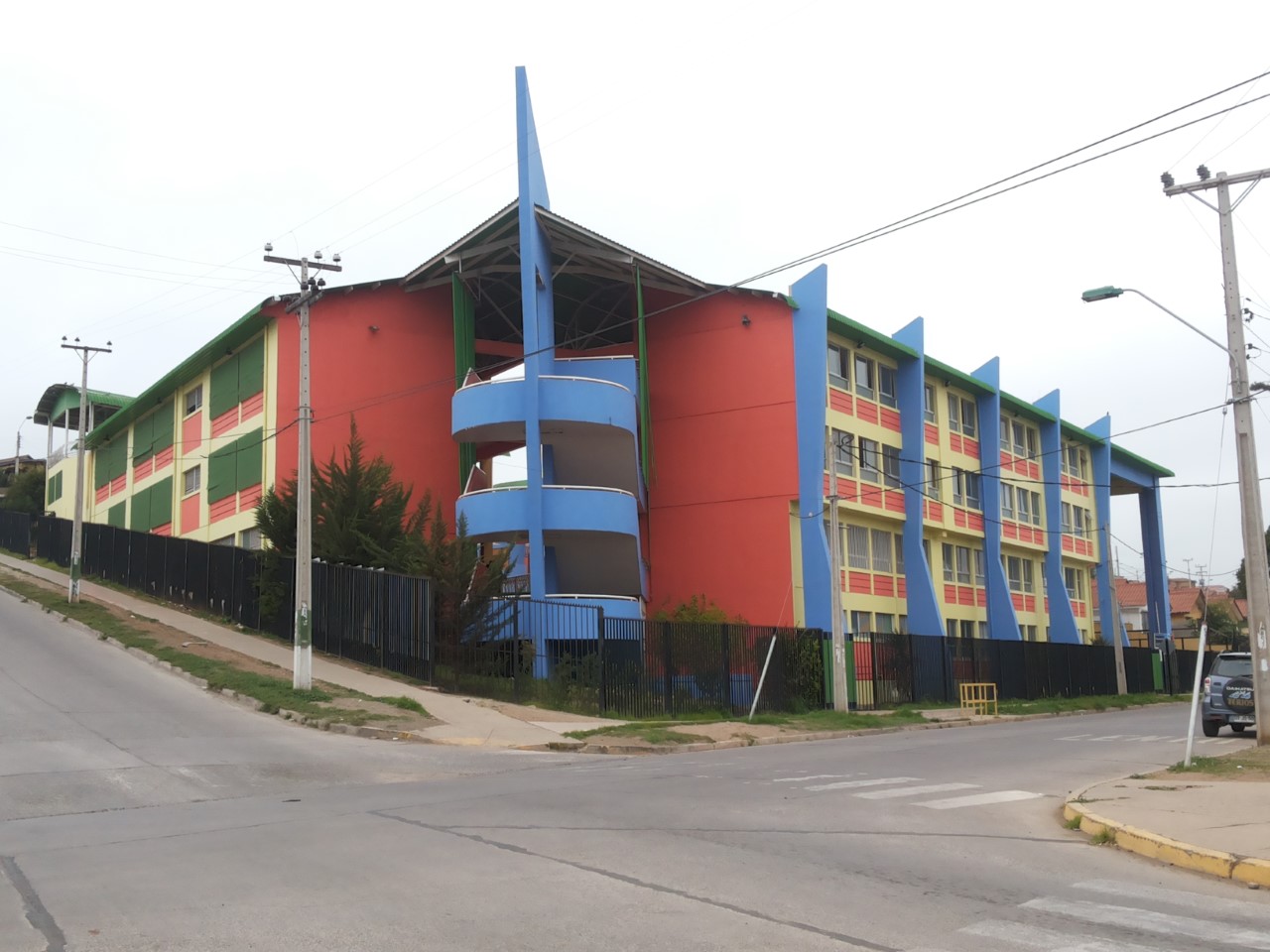Colegio Raul Silva Henriquez