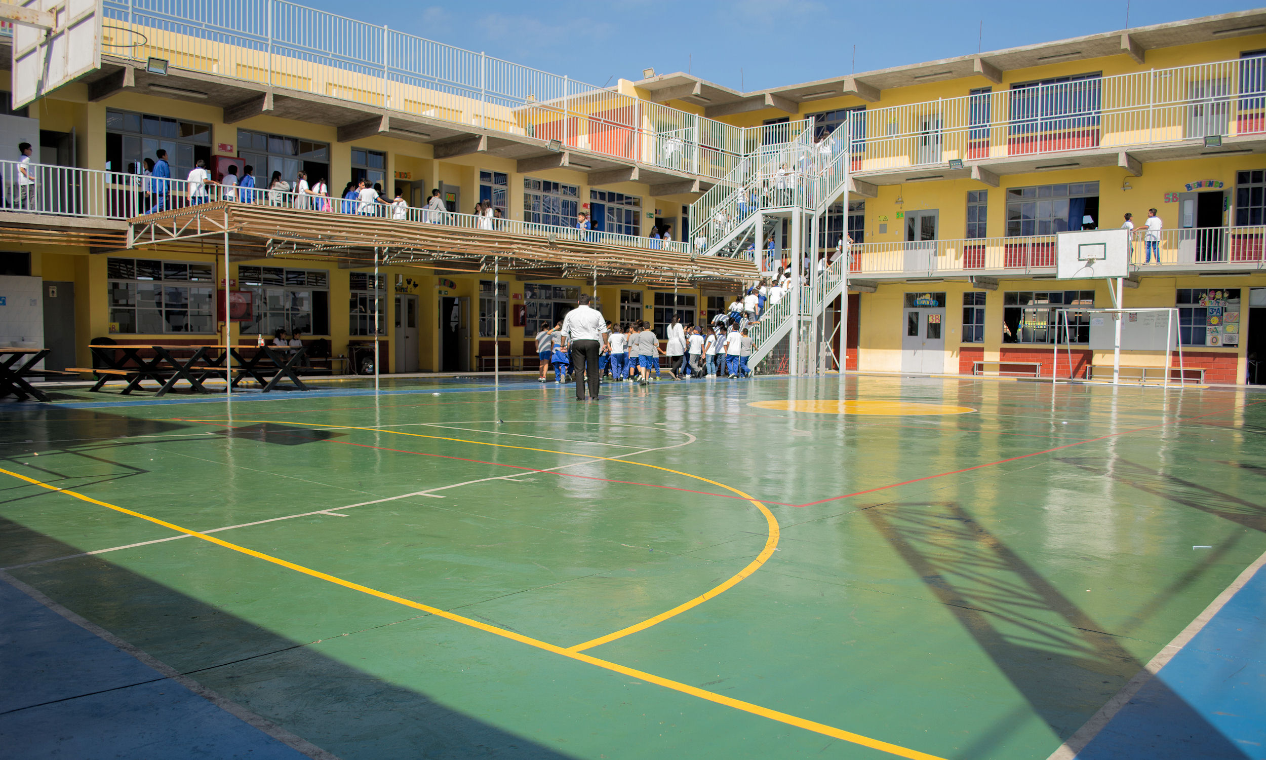 Colegio John Wall Holcomb