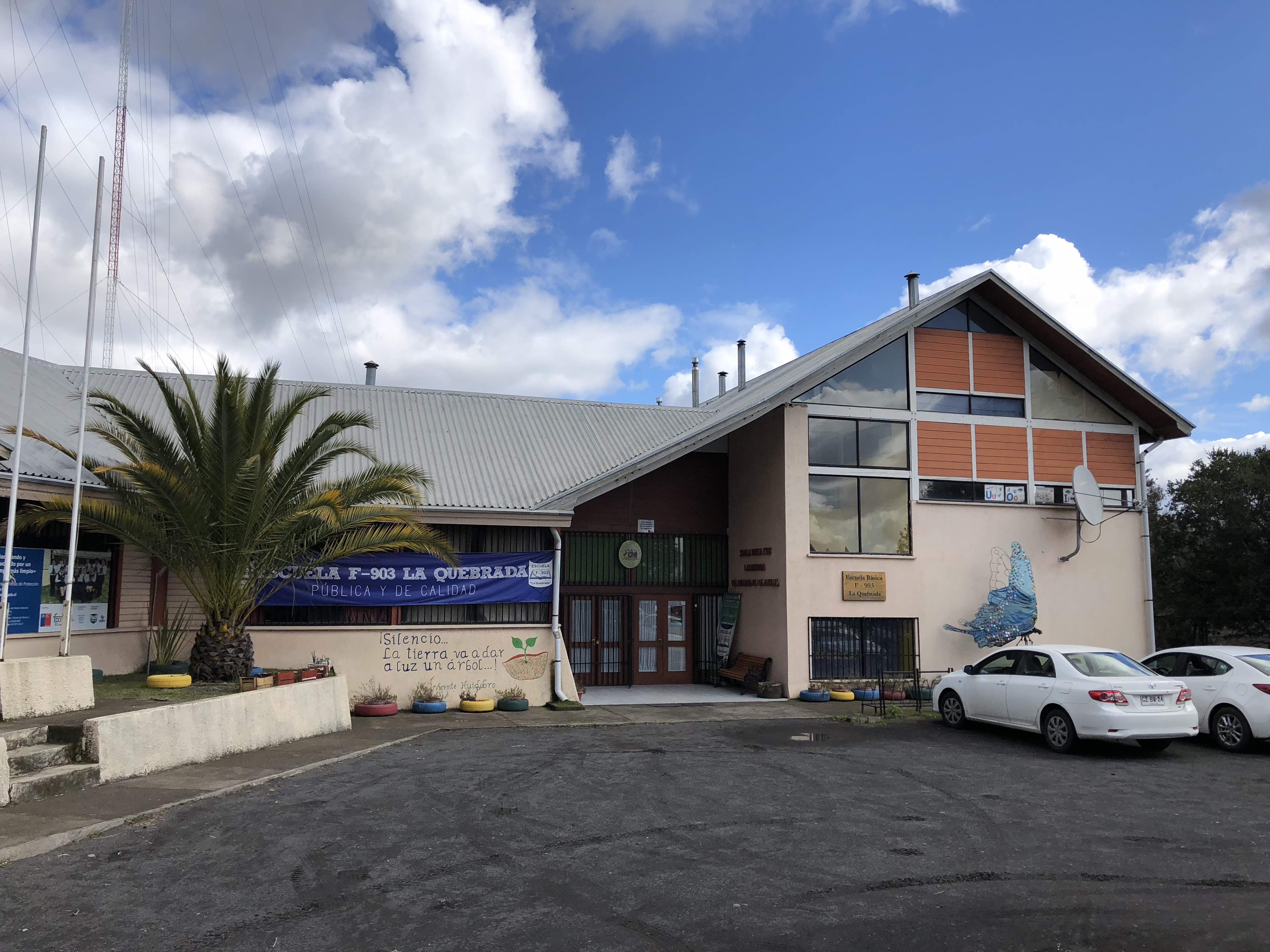 Escuela Basica La Quebrada