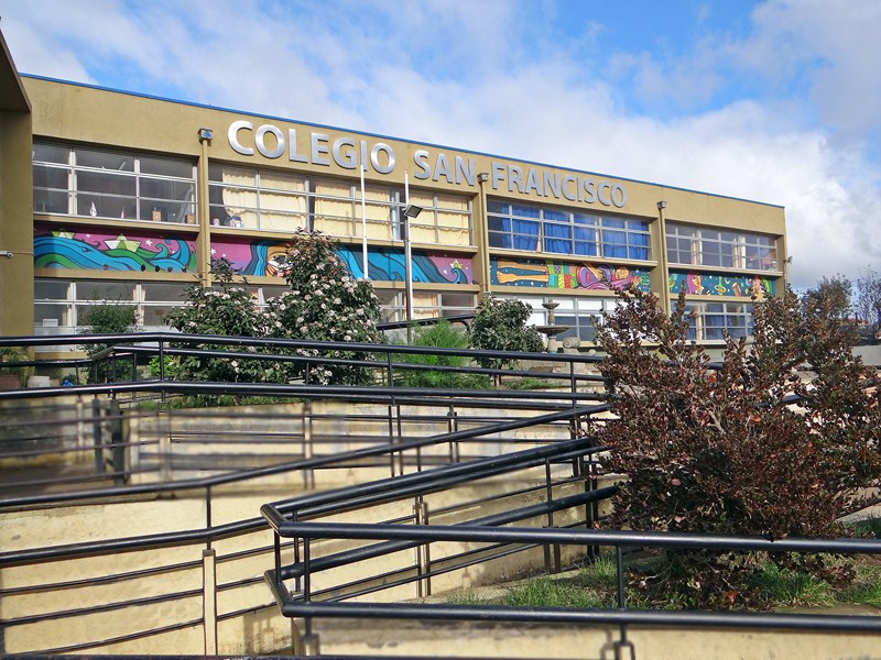Escuela Basica Cerro San Francisco