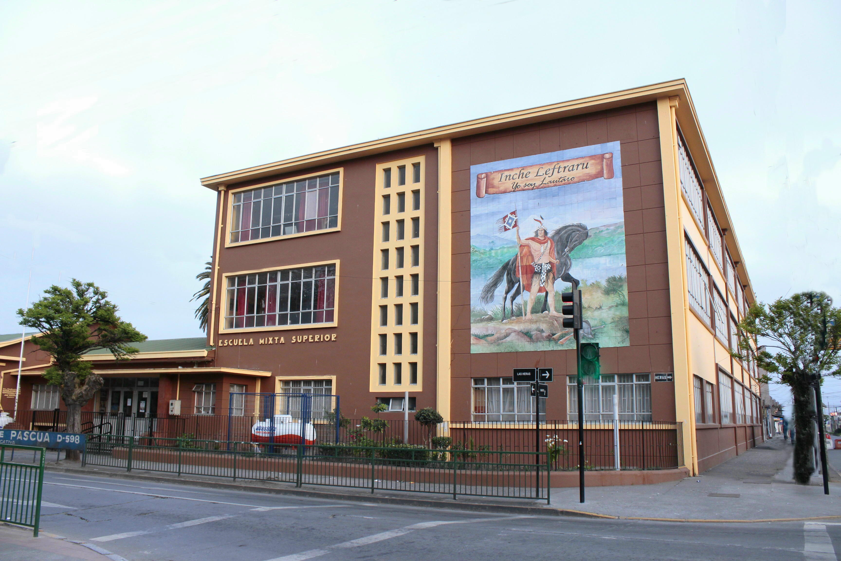 Escuela Isla De Pascua