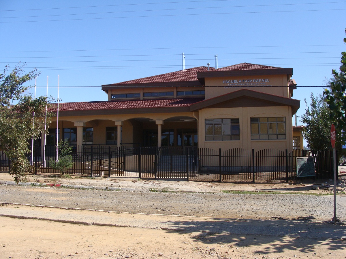 Escuela Basica Rafael