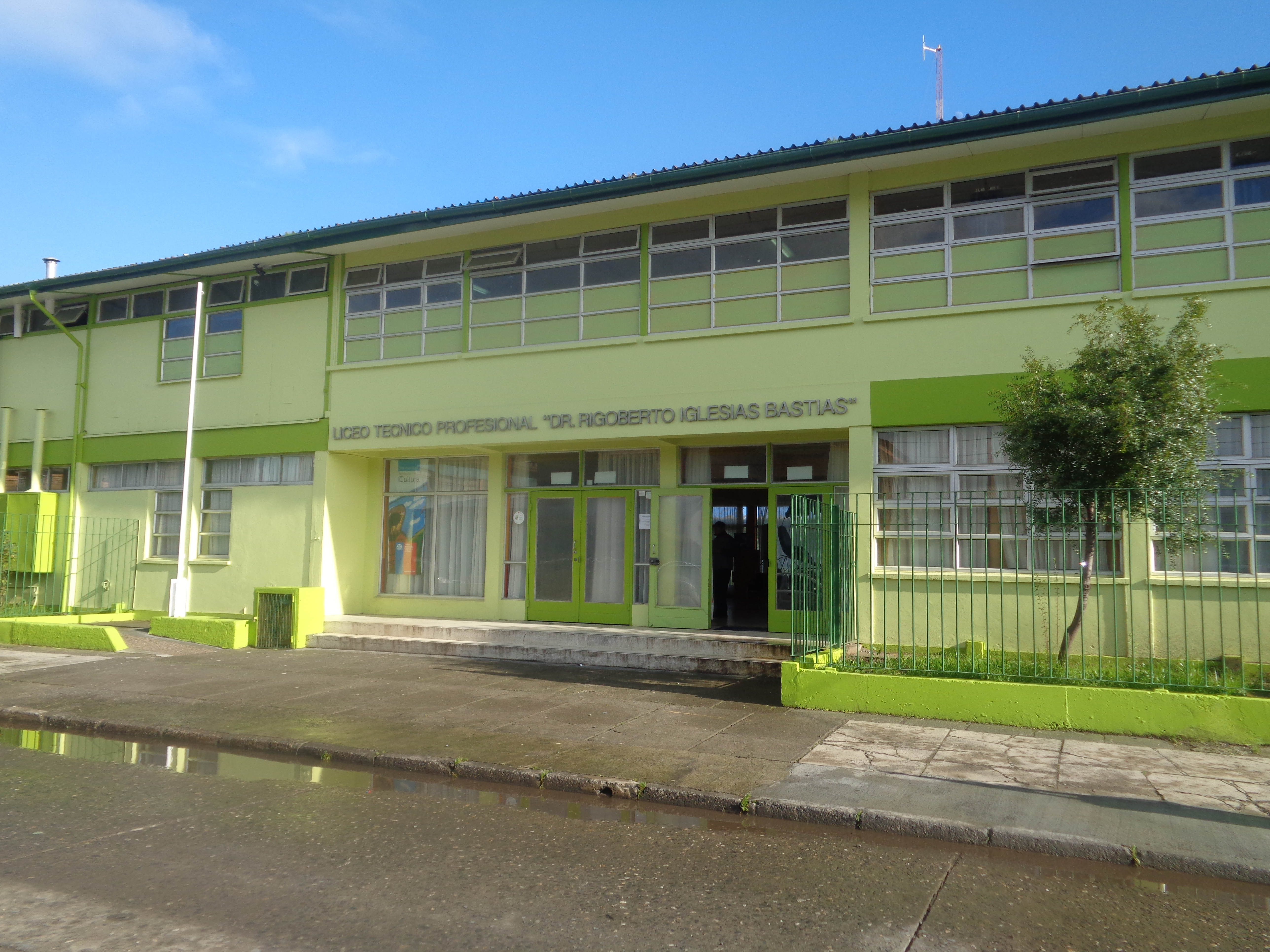 Liceo Técnico Profesional Doctor Rigoberto Iglesias Bastías De Lebu