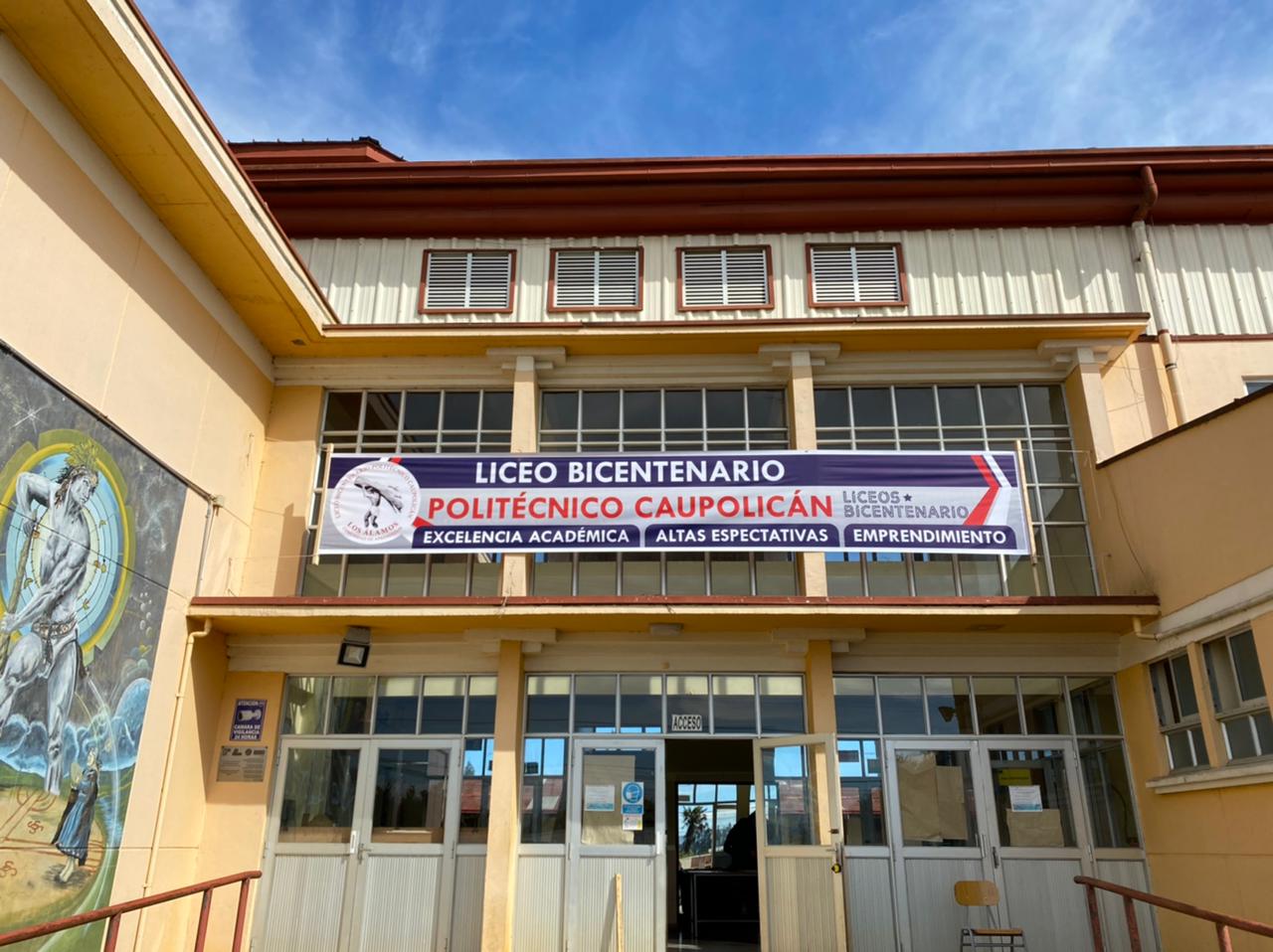 Liceo Bicentenario Politecnico Caupolican