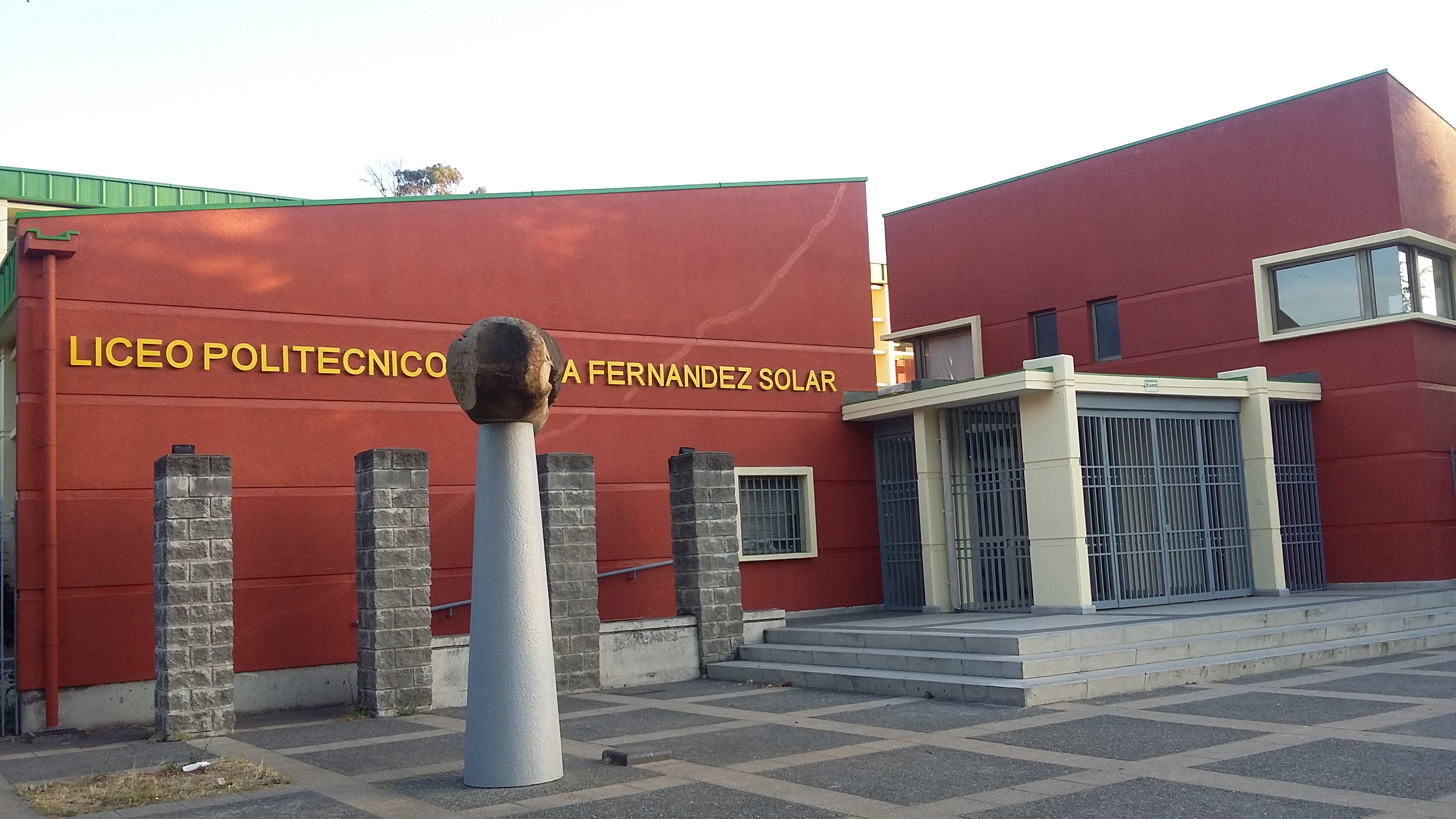 Liceo Bicentenario Politecnico Juanita Fernandez