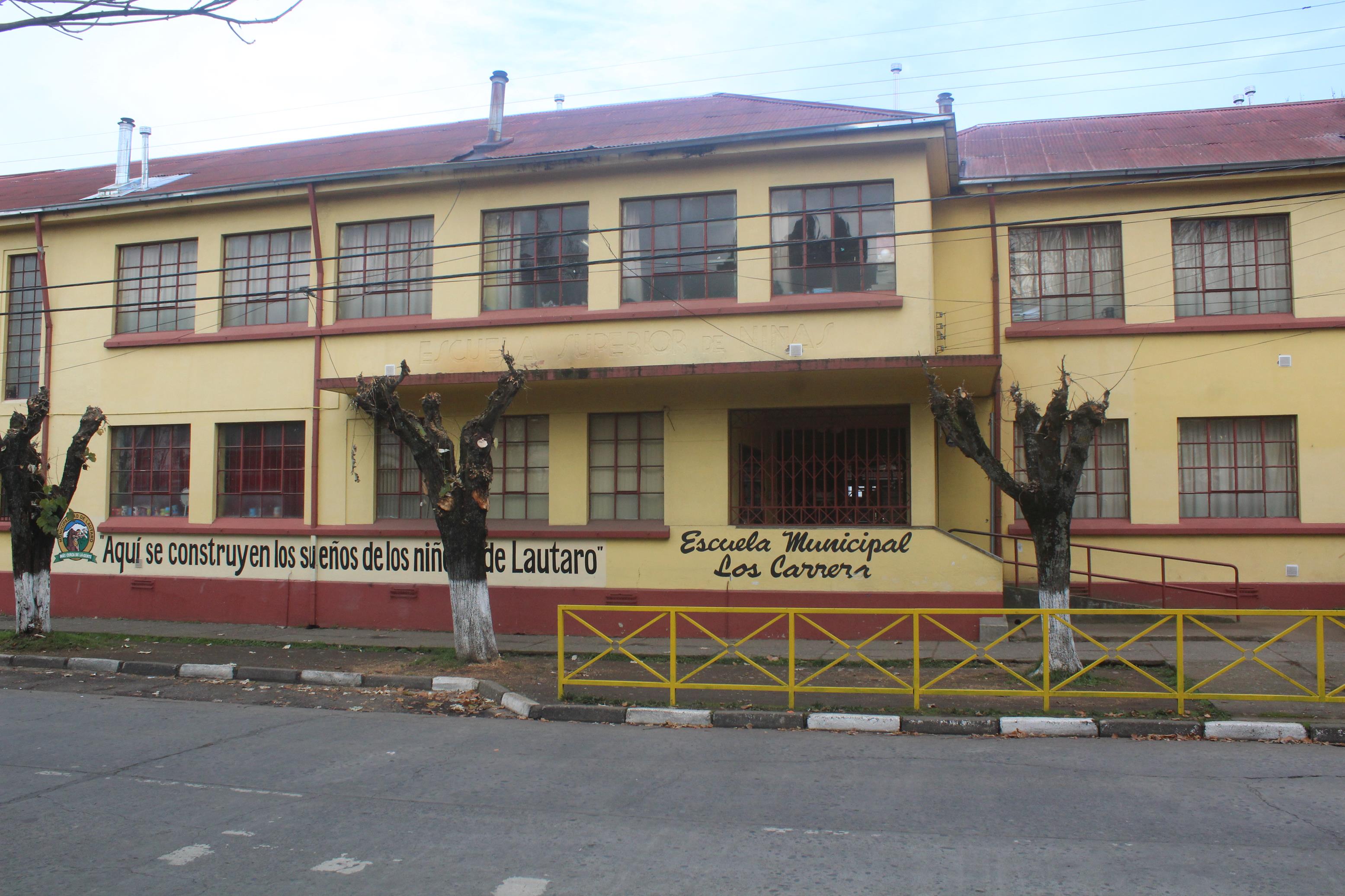 Escuela Los Carrera