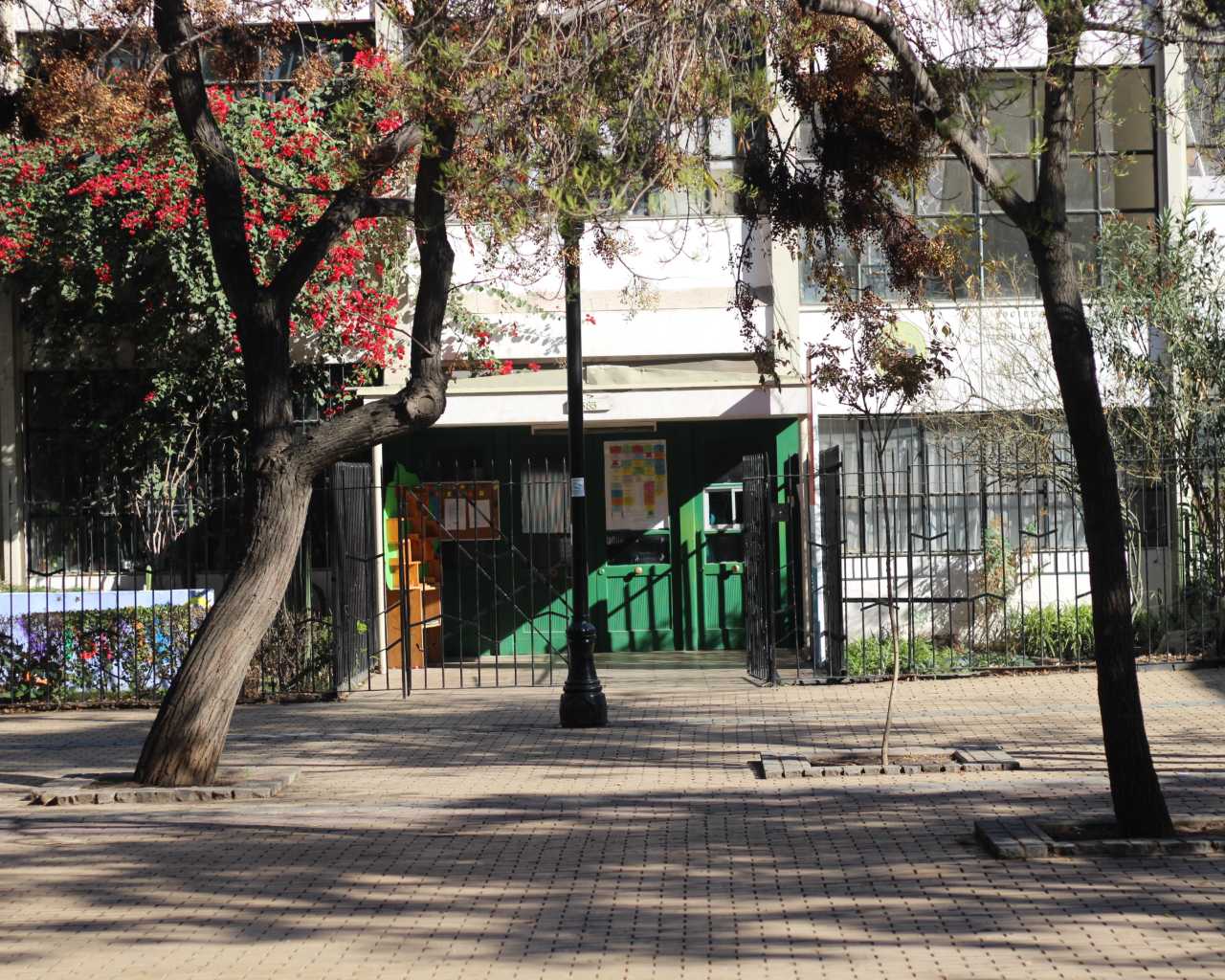 Escuela Basica Republica De Mexico