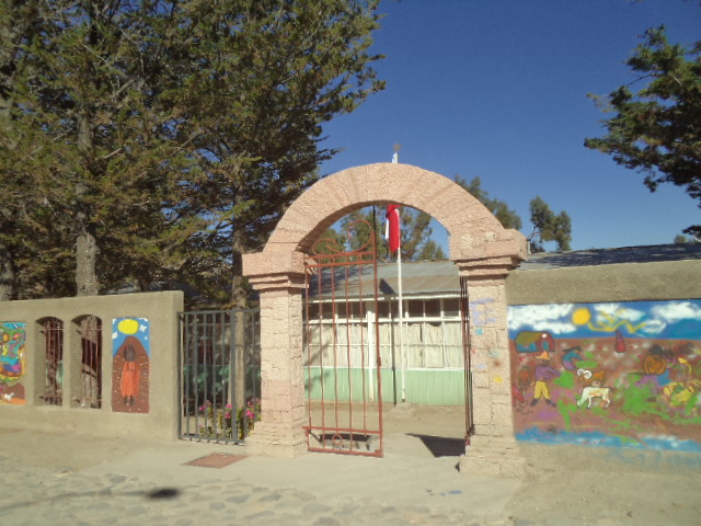 Escuela San Santiago De Belen
