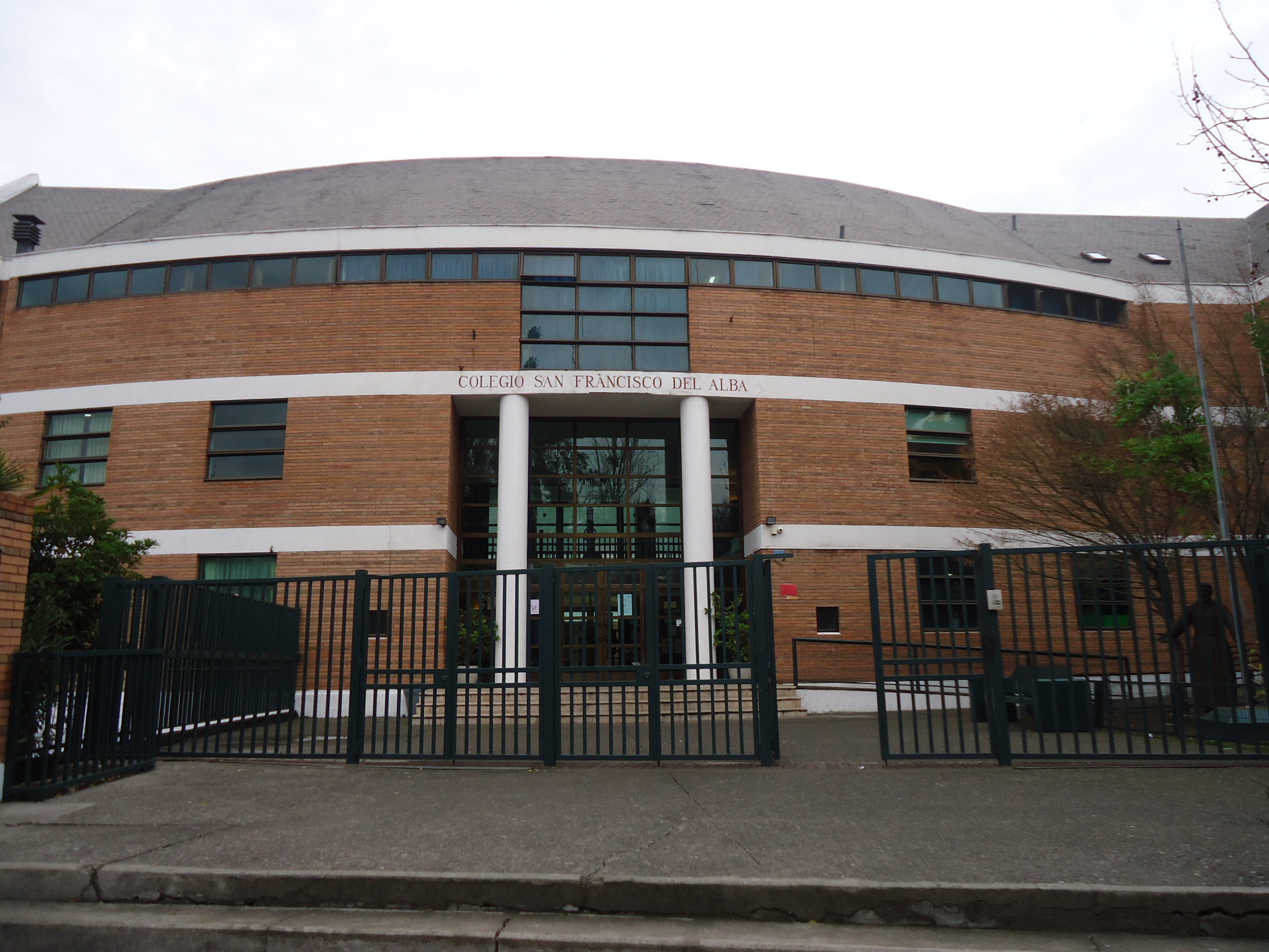Colegio San Francisco Del Alba