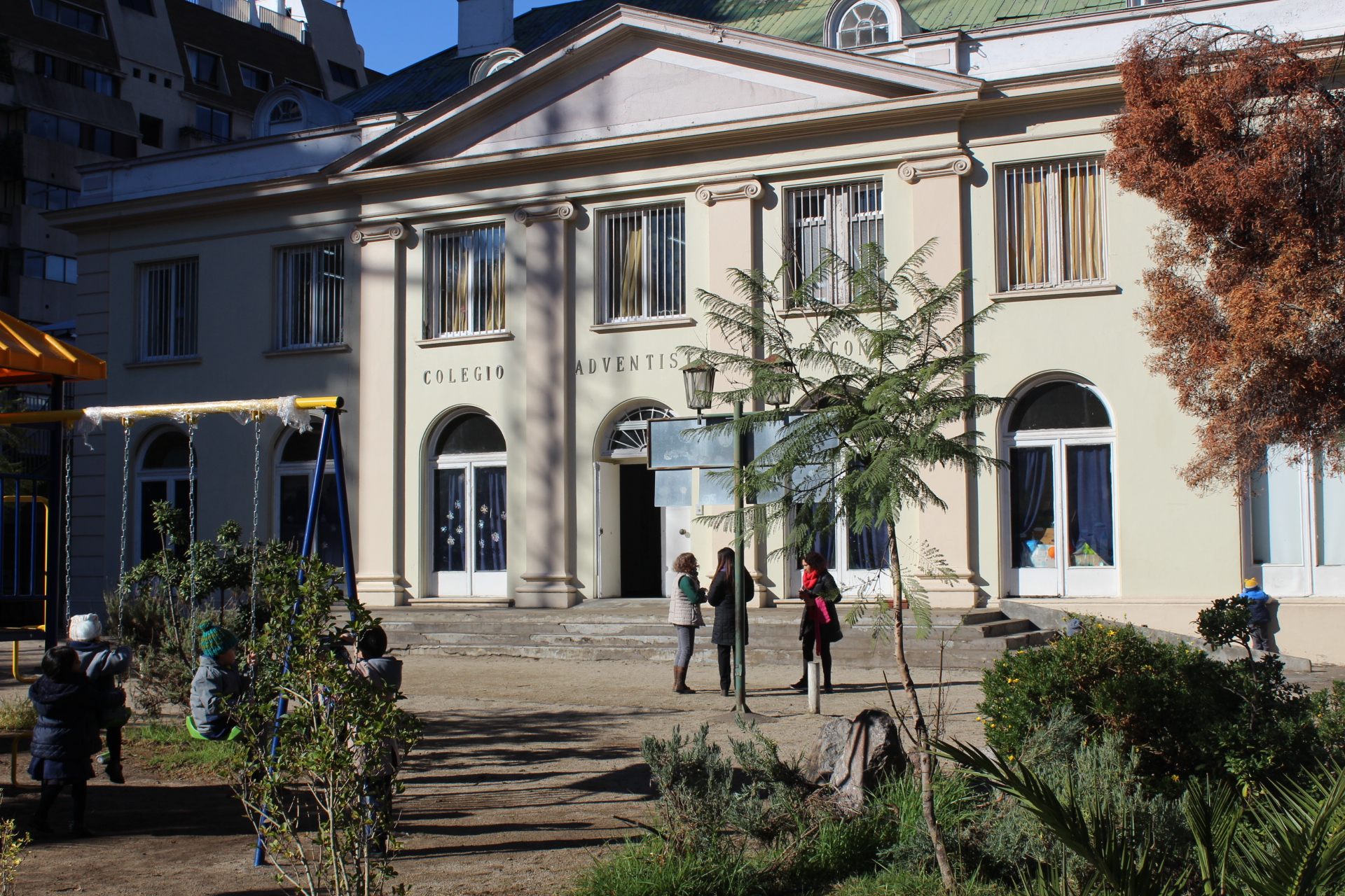 Colegio John Andrews Adventist Academy