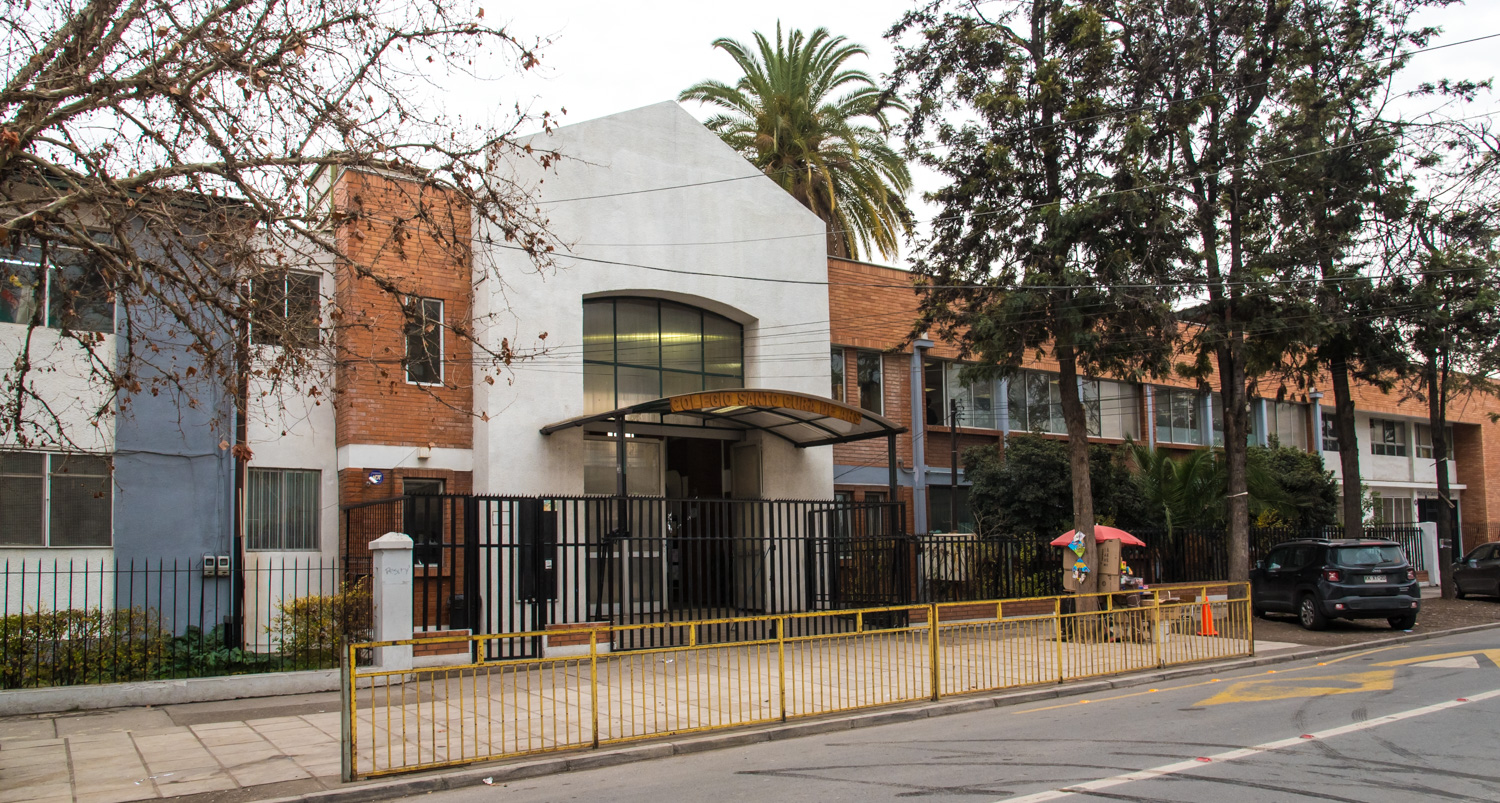 Colegio Bicentenario Santo Cura De Ars